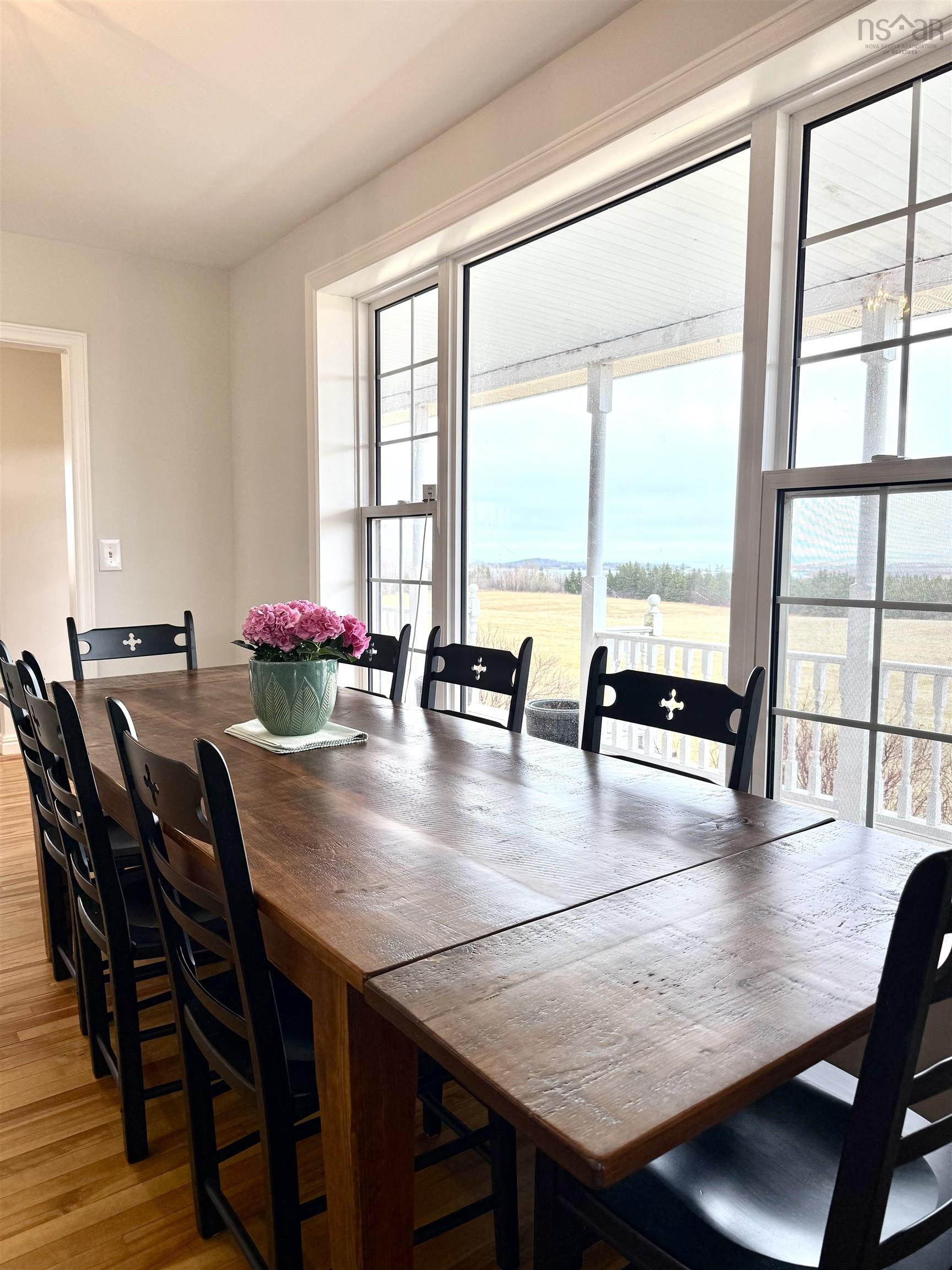 $624,999.00: 9802 4 Highway, Tracadie