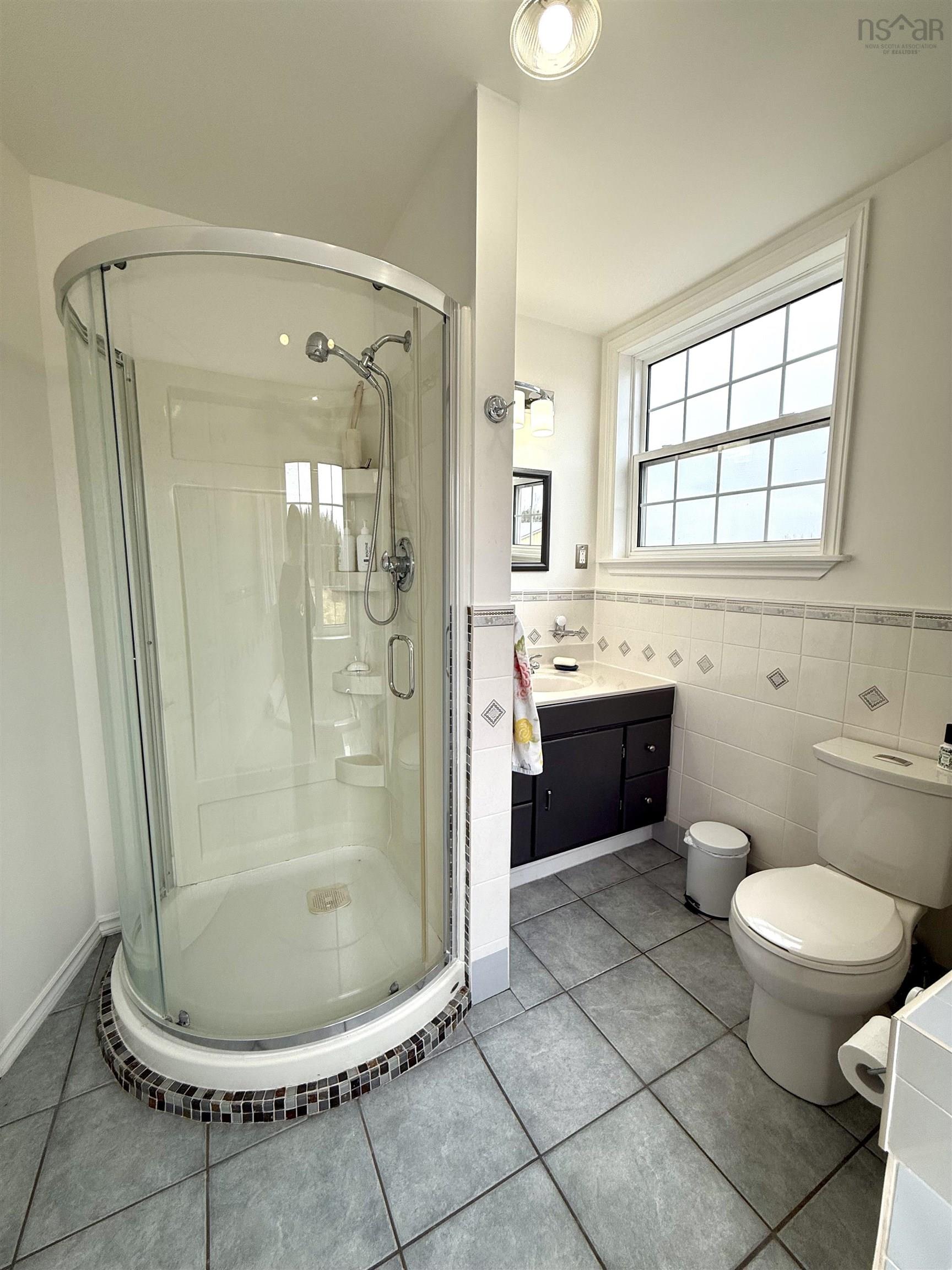 $624,999.00: 9802 4 Highway, Tracadie