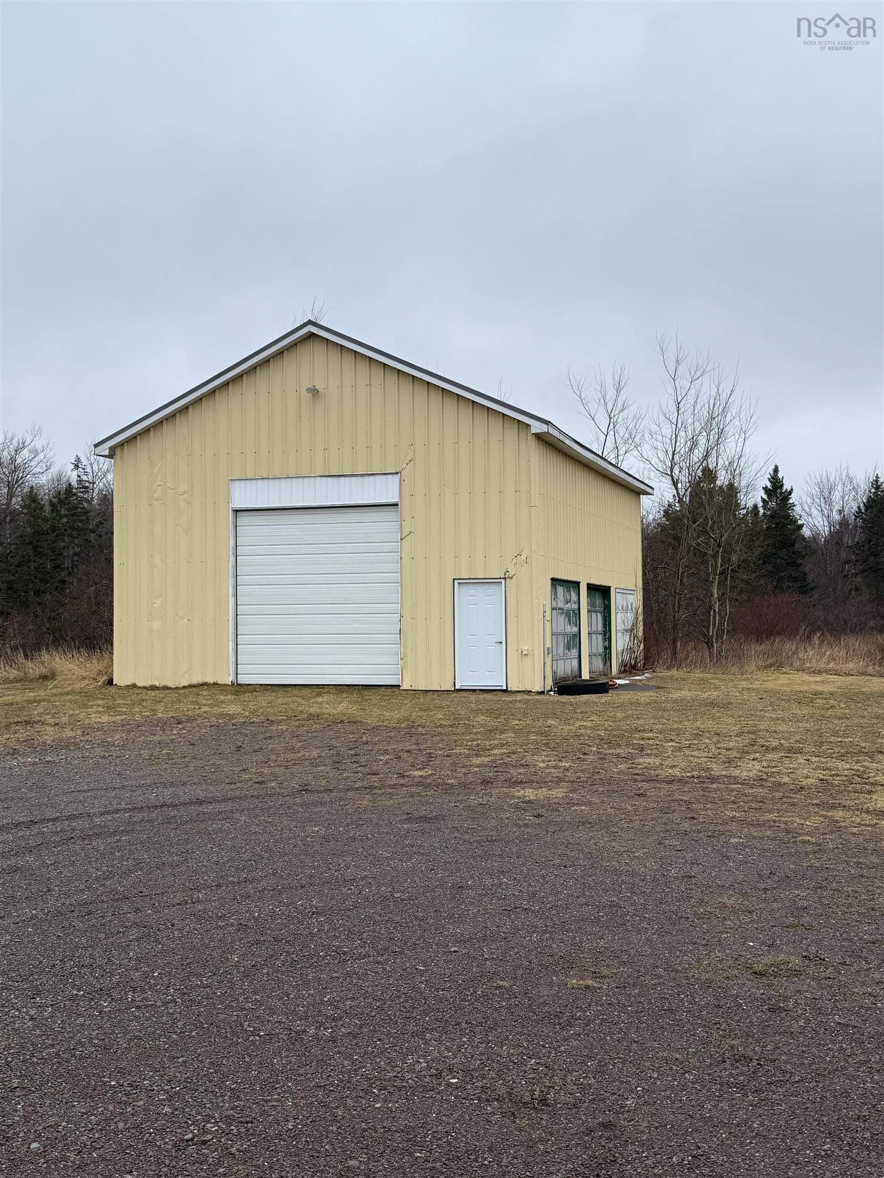 $624,999.00: 9802 4 Highway, Tracadie