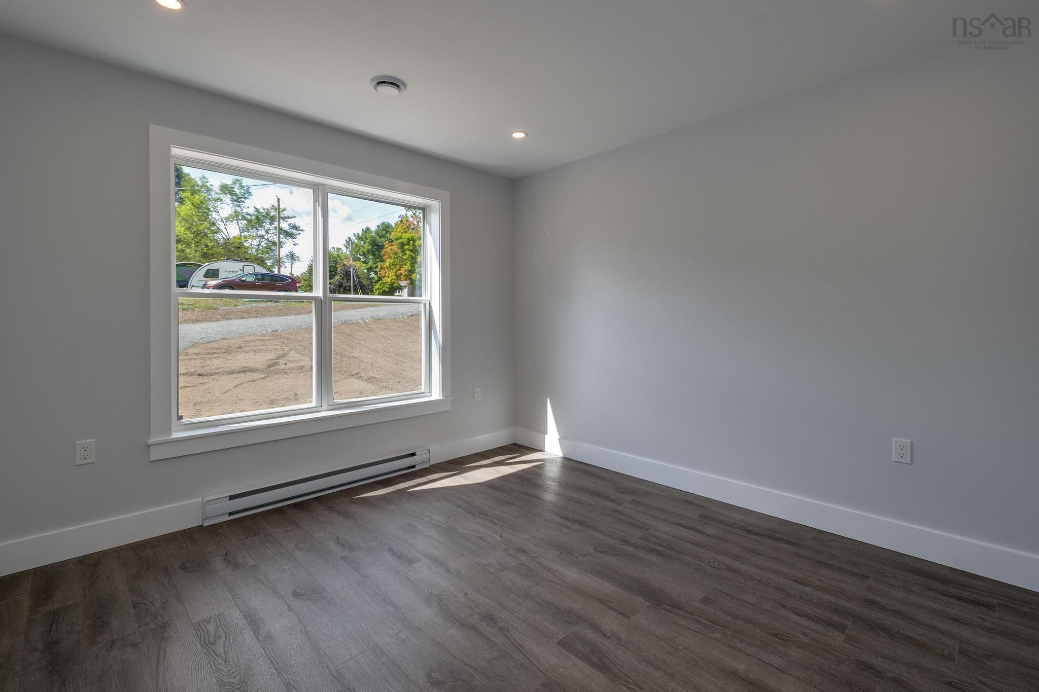 $474,900.00: 38 Pemberton Avenue, Garlands Crossing