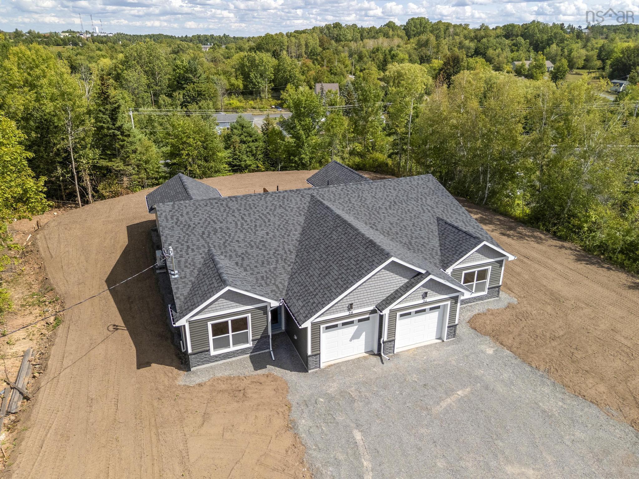 $474,900.00: 38 Pemberton Avenue, Garlands Crossing