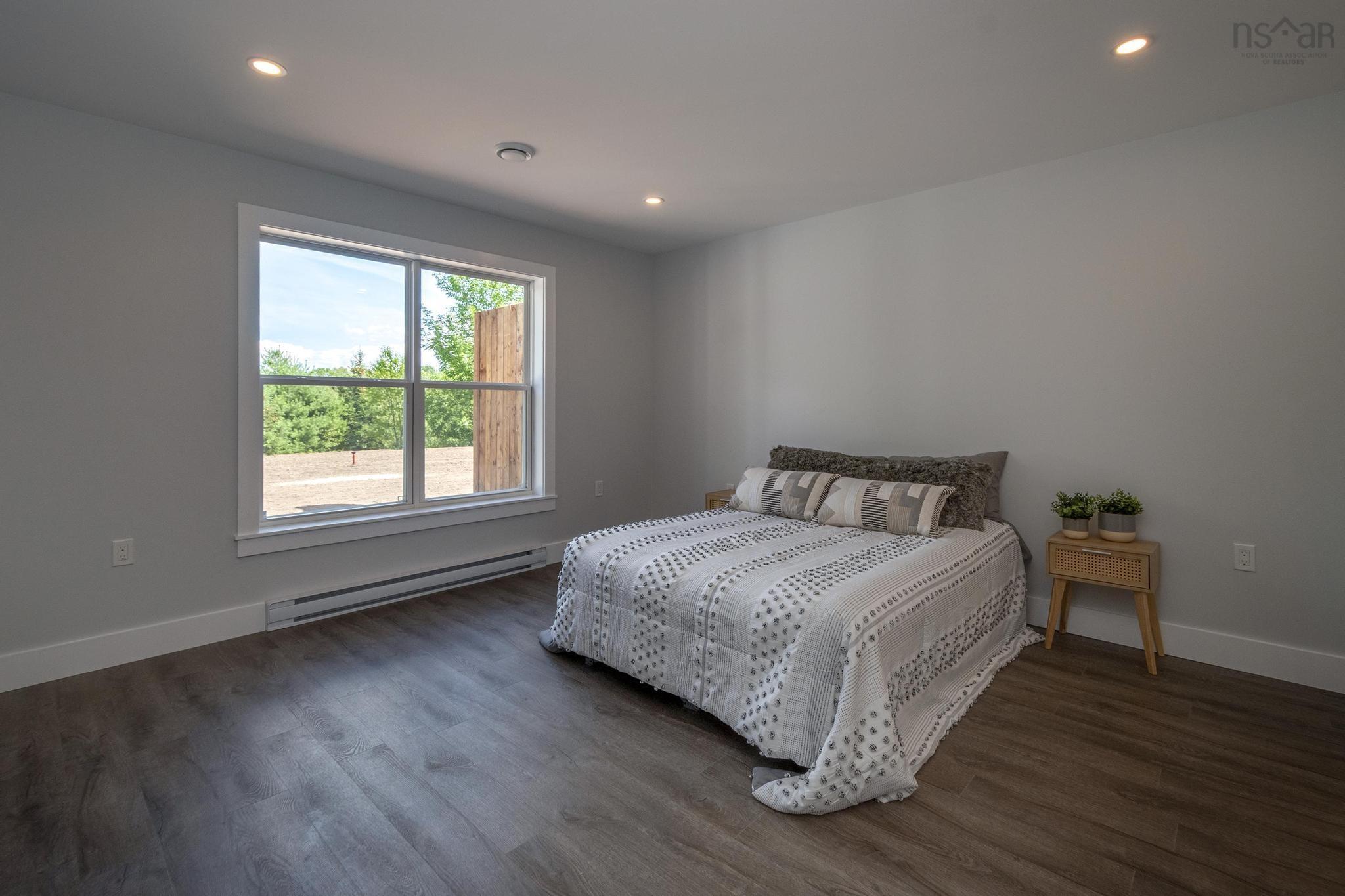 $474,900.00: 38 Pemberton Avenue, Garlands Crossing