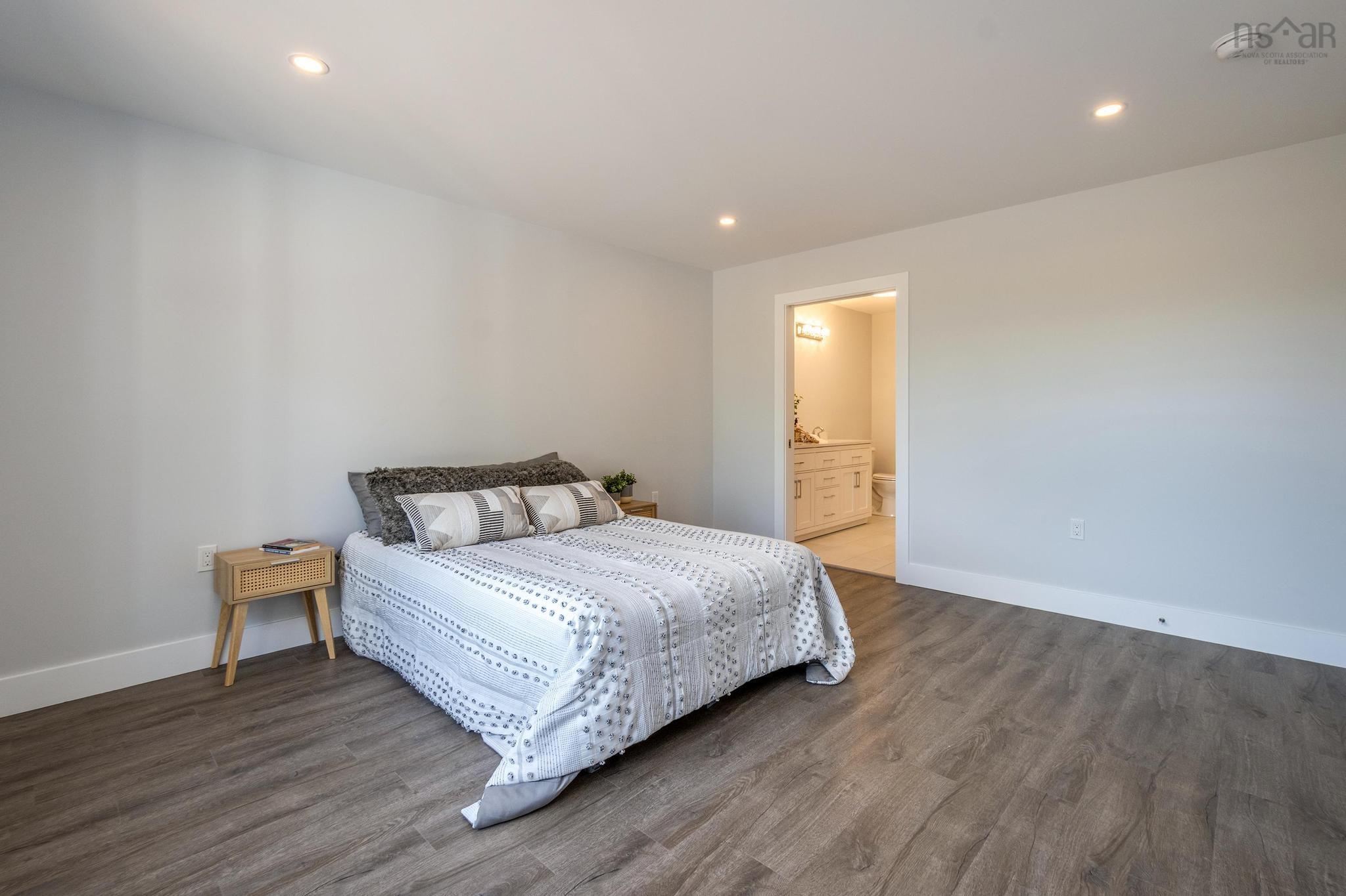 $474,900.00: 38 Pemberton Avenue, Garlands Crossing