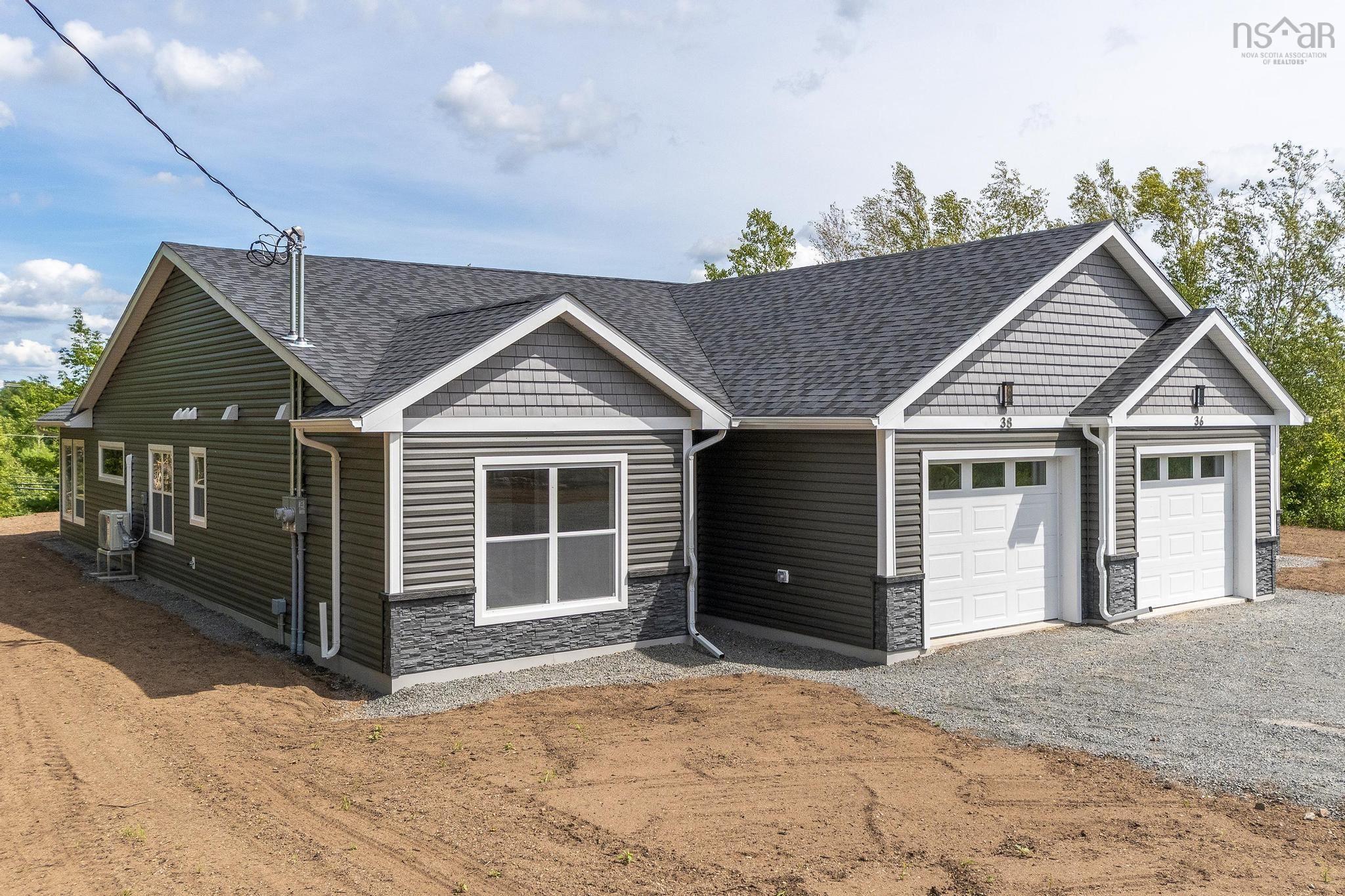 $474,900.00: 38 Pemberton Avenue, Garlands Crossing