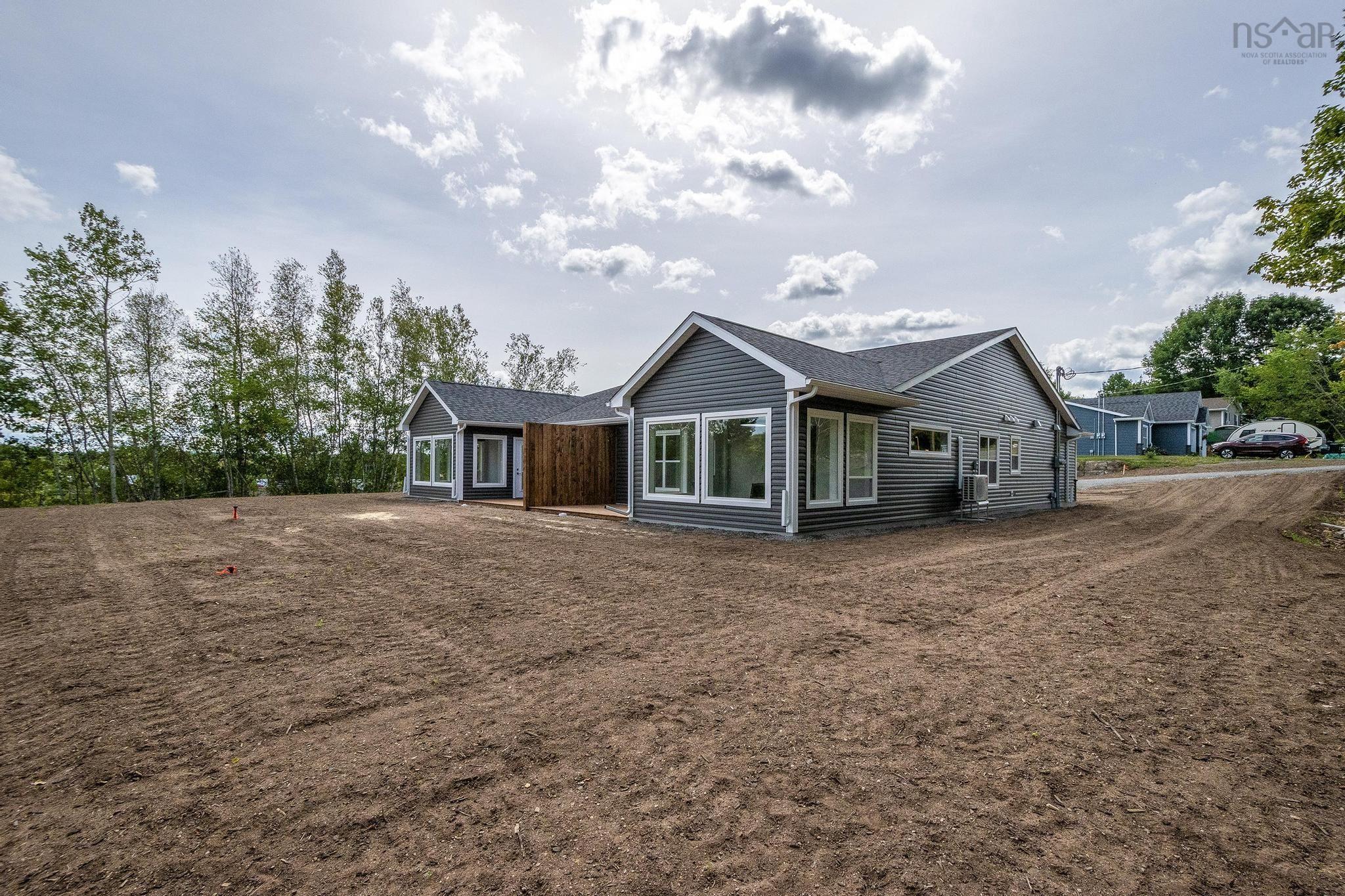 $474,900.00: 38 Pemberton Avenue, Garlands Crossing