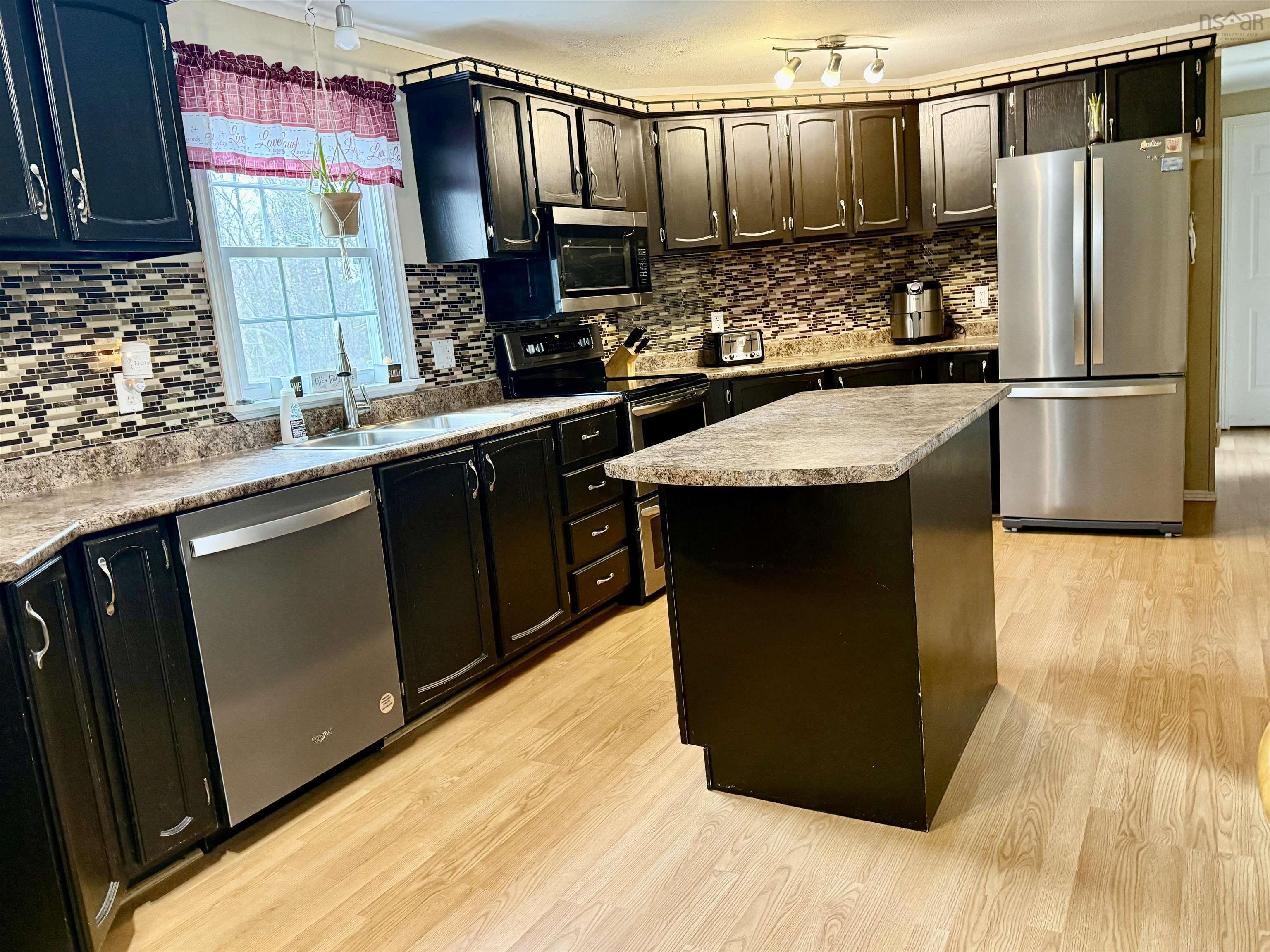 $189,000.00: 11 Forest View Drive, Barrington Passage