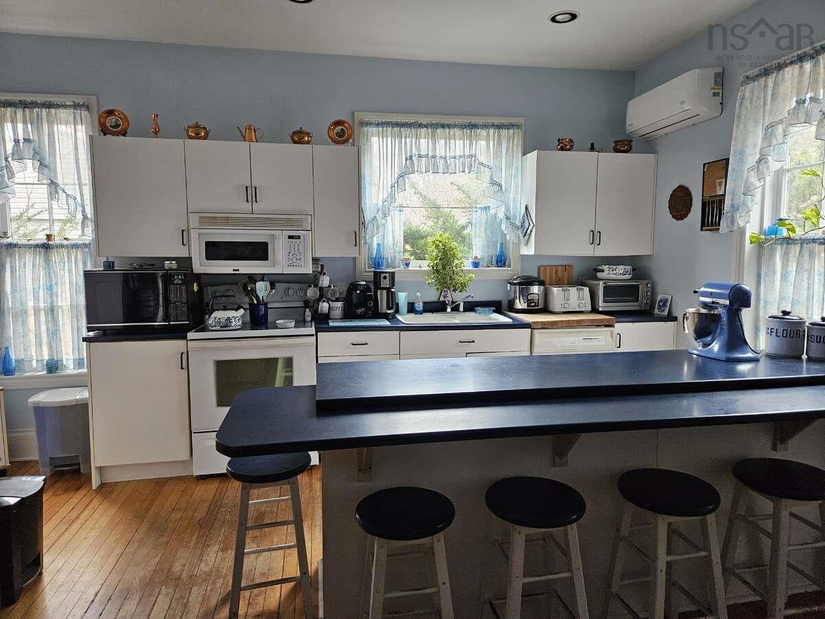 $415,000.00: 85 Alexander Street, New Glasgow