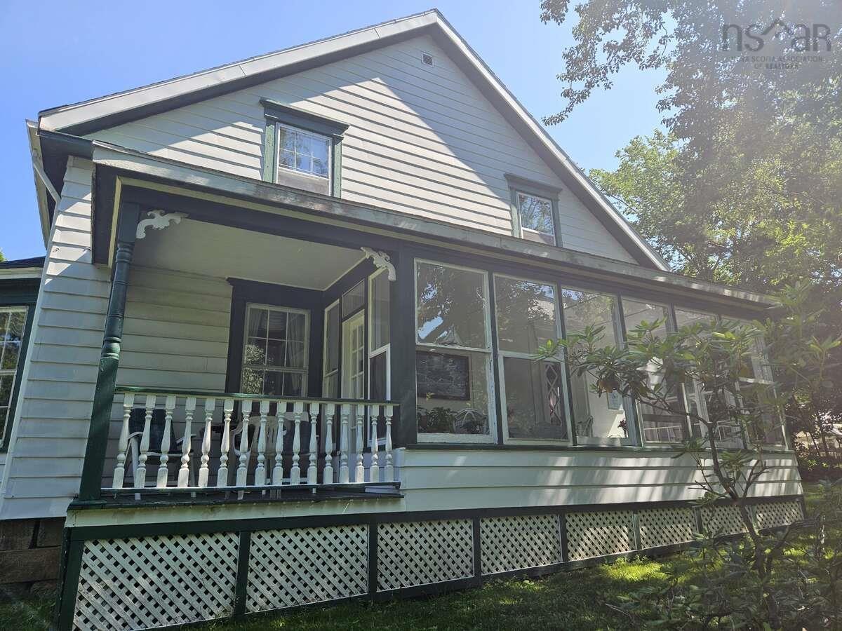 $415,000.00: 85 Alexander Street, New Glasgow