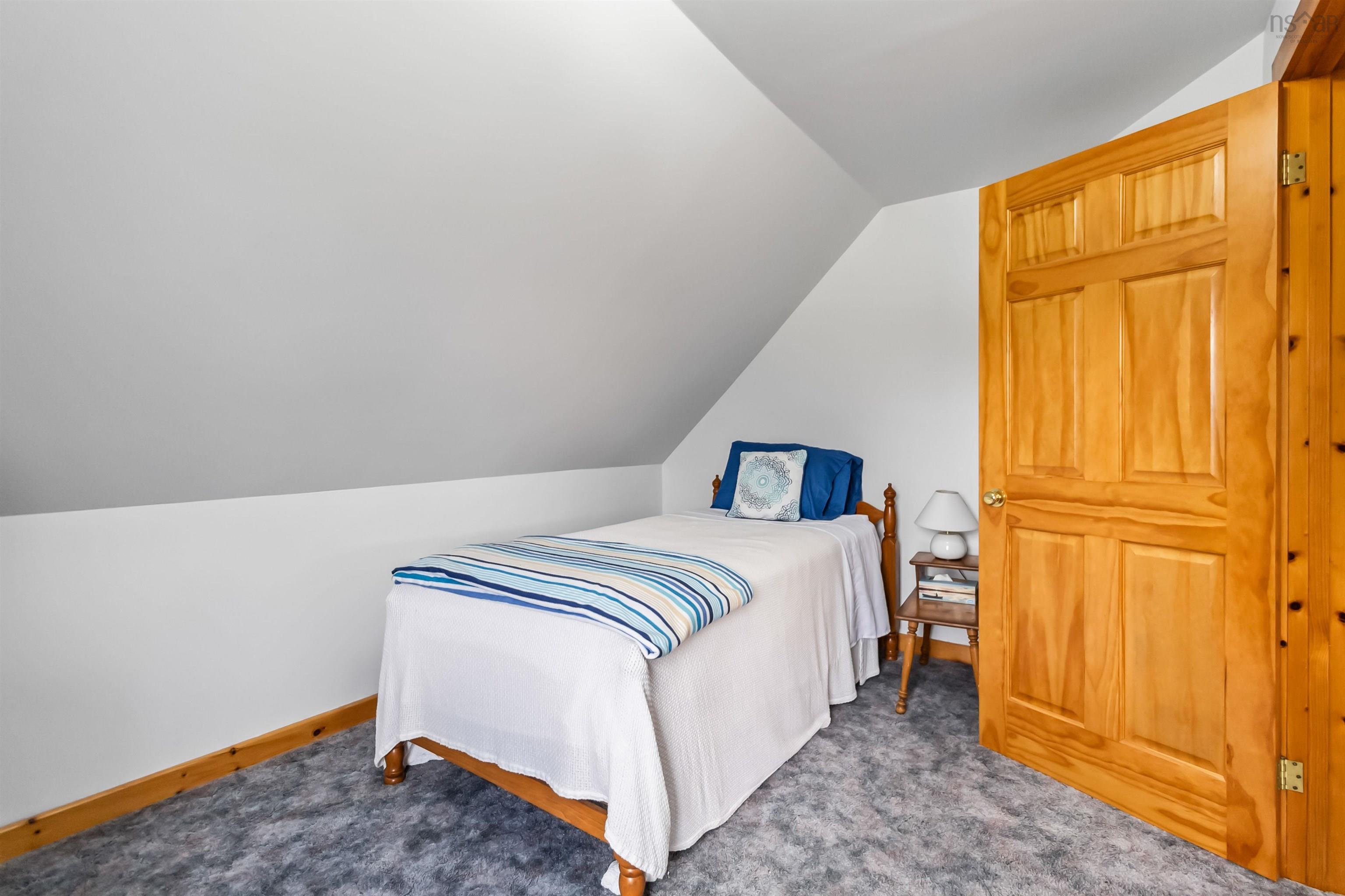 $459,999.00: 1285 Shore Road, Churchover