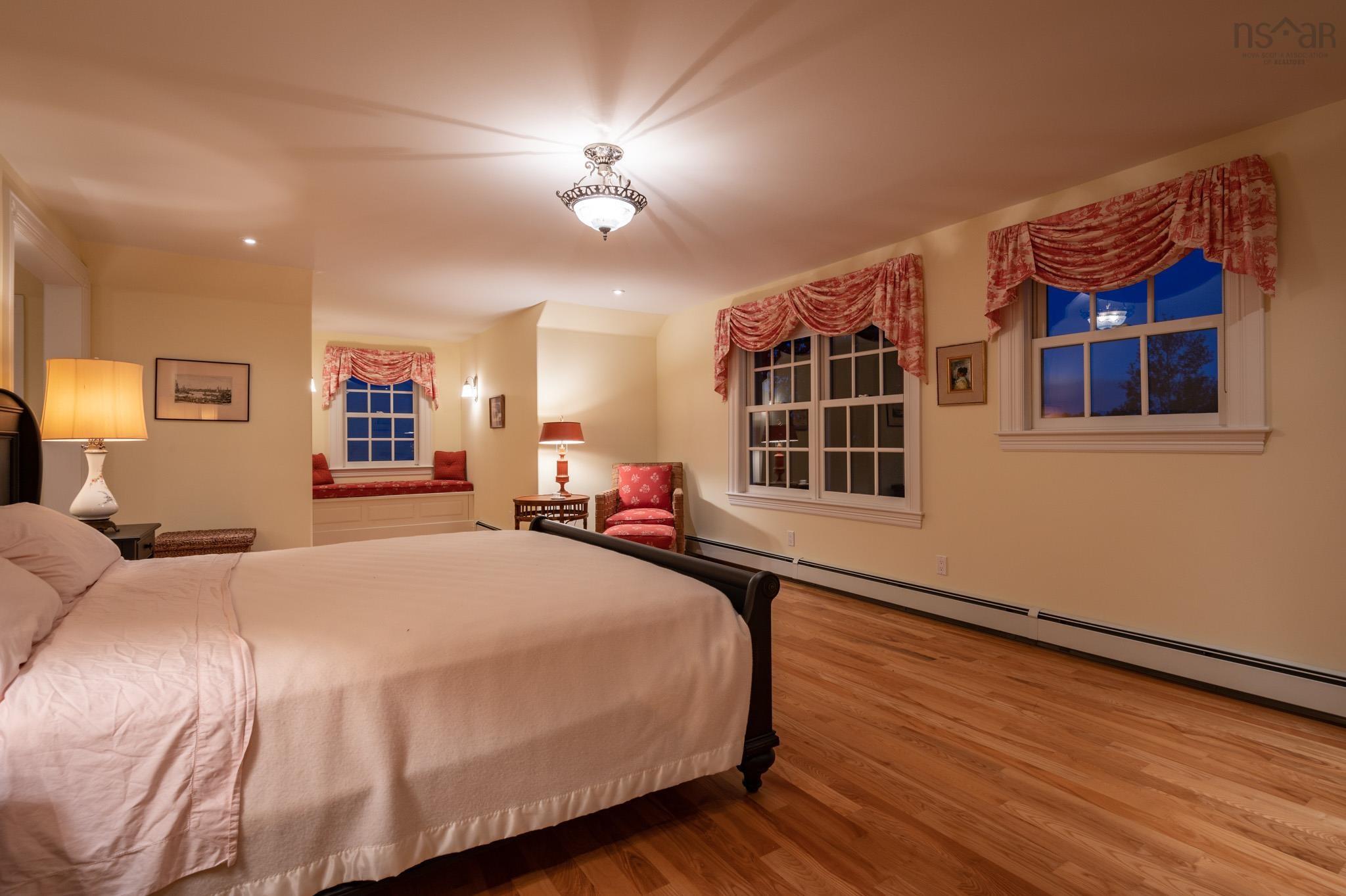 $2,950,000.00: 116 Princes Inlet Drive, Martins Brook