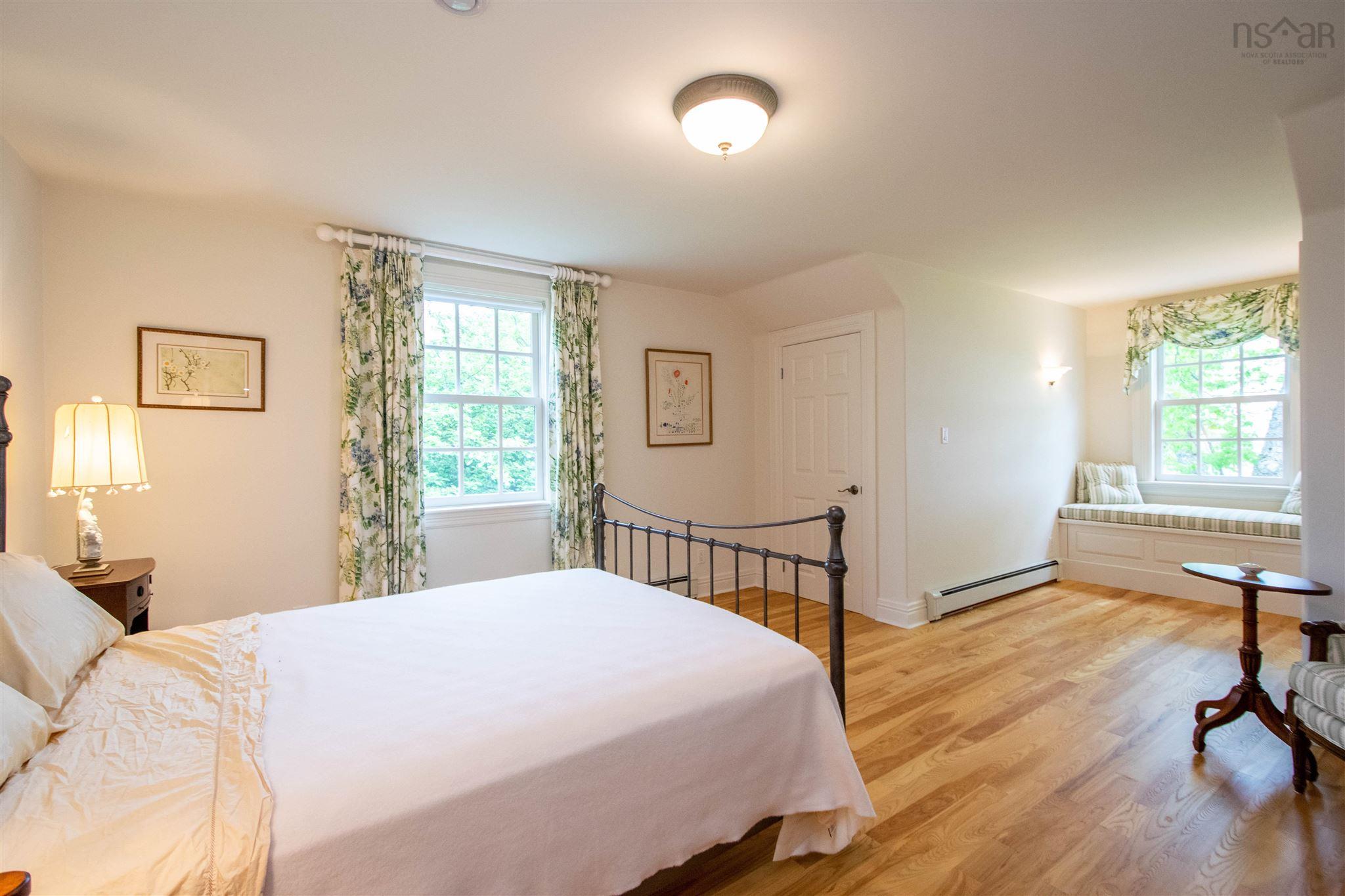 $2,950,000.00: 116 Princes Inlet Drive, Martins Brook