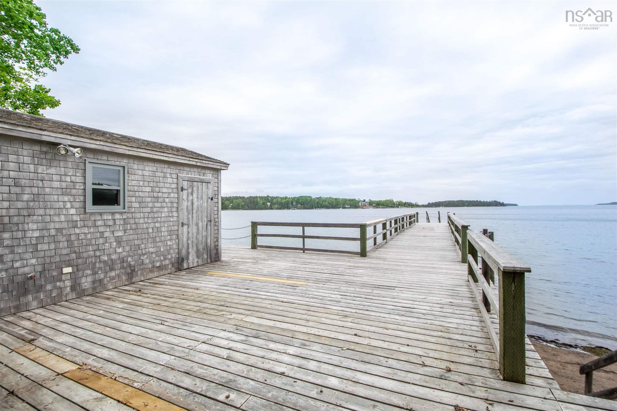 $2,950,000.00: 116 Princes Inlet Drive, Martins Brook