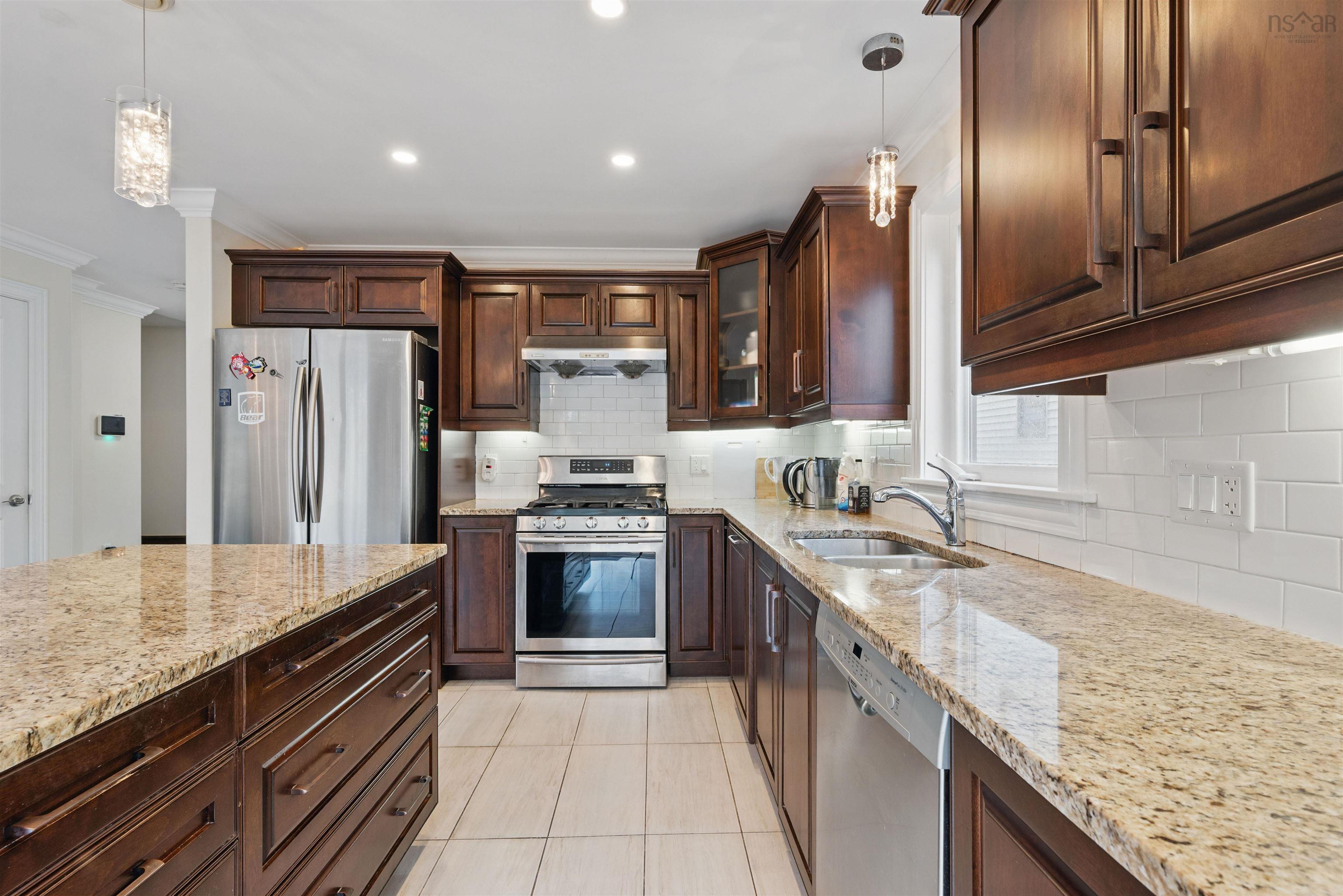 $799,000.00: 292 Fleetview Drive, Halifax