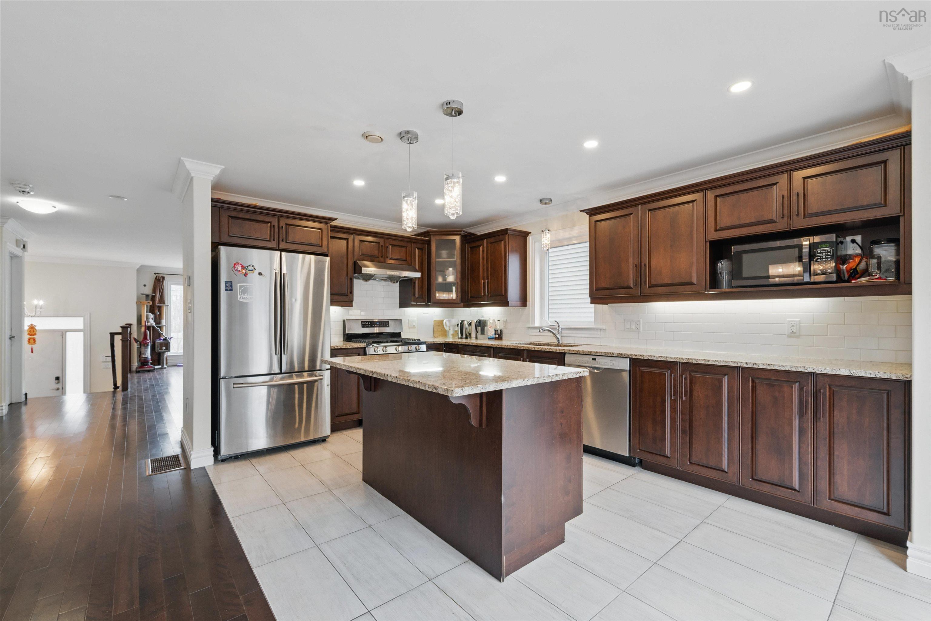 $799,000.00: 292 Fleetview Drive, Halifax