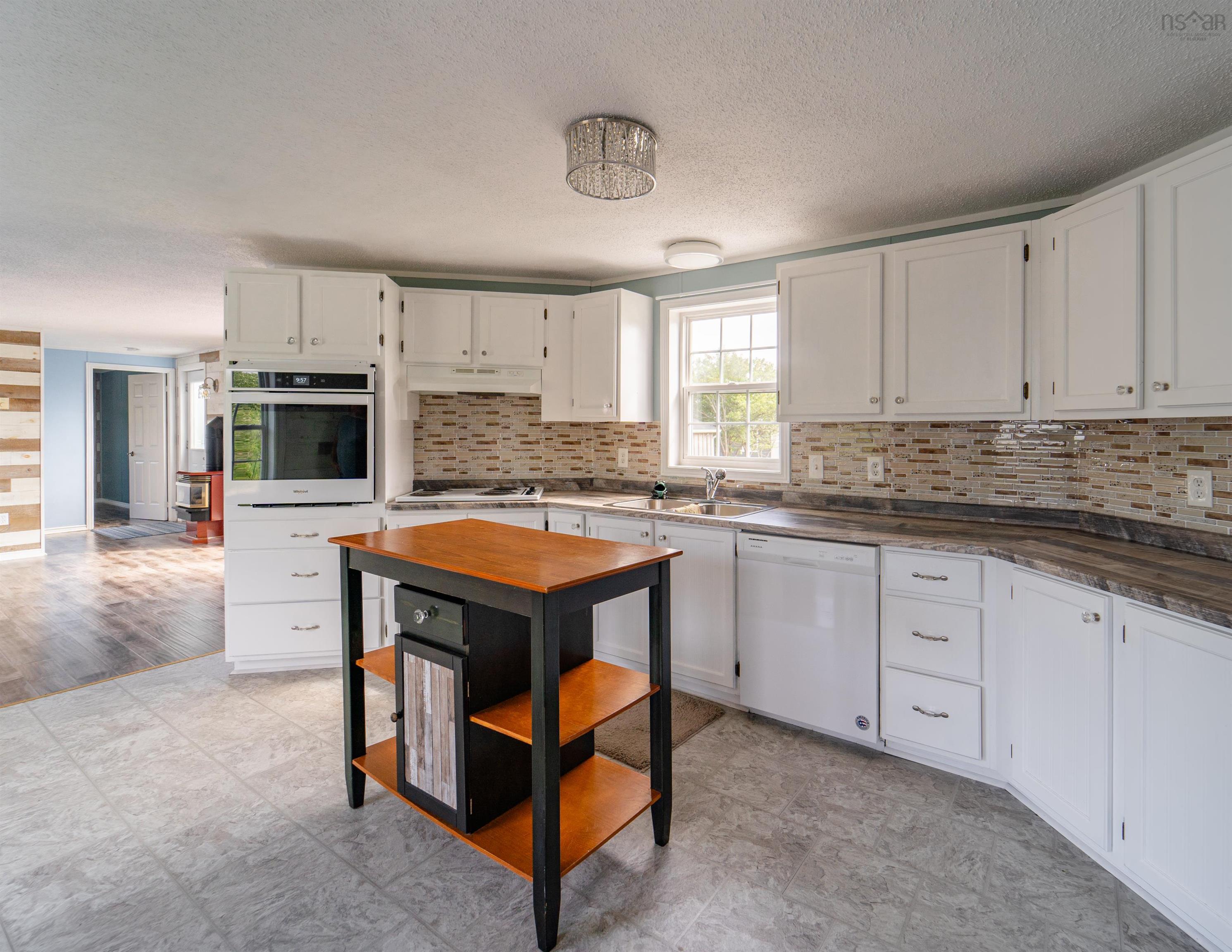 $285,000.00: 2722 Sandy Point Road, Lower Sandy Point