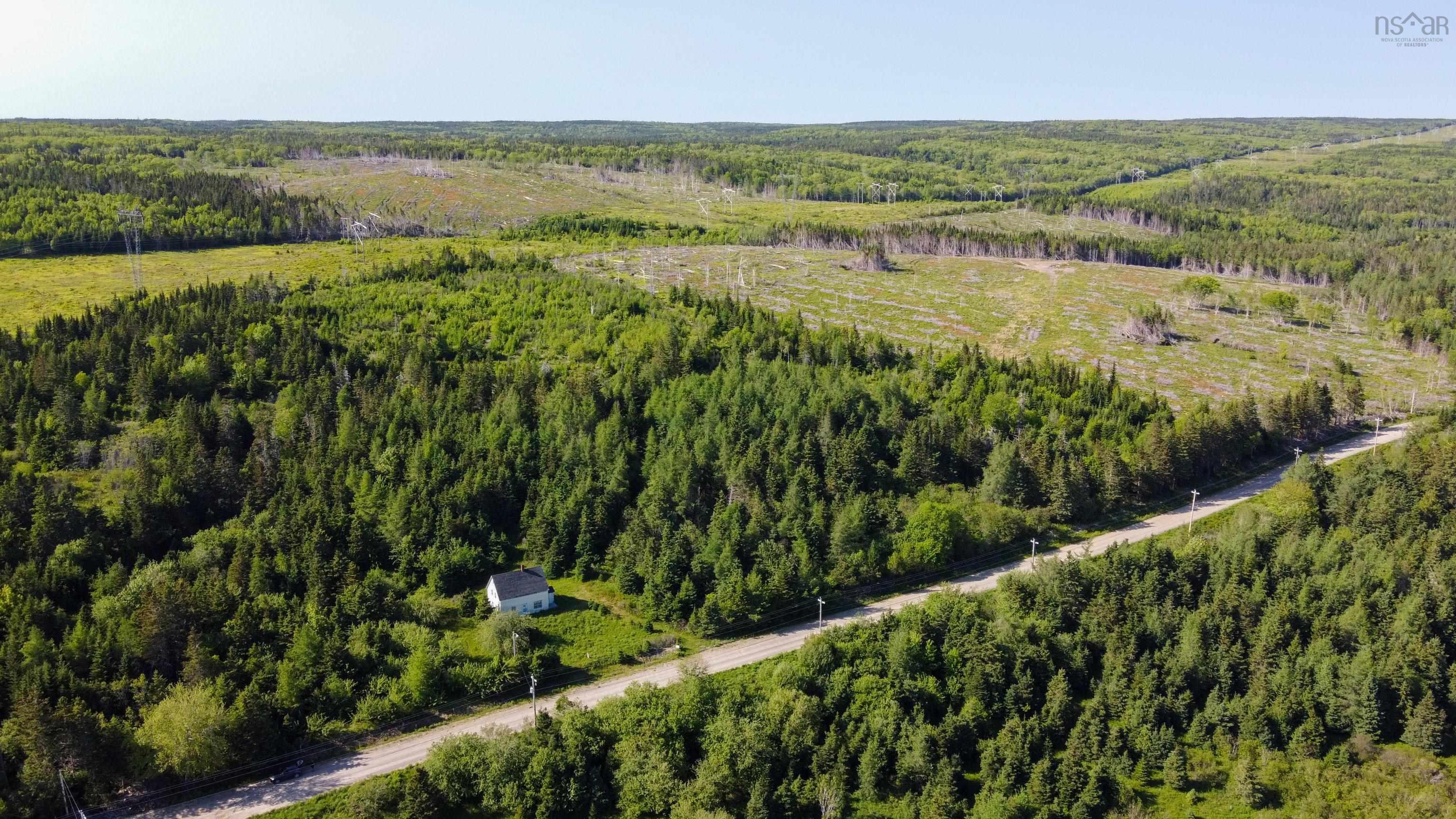 $299,900.00: 824 Salem Road, Enon