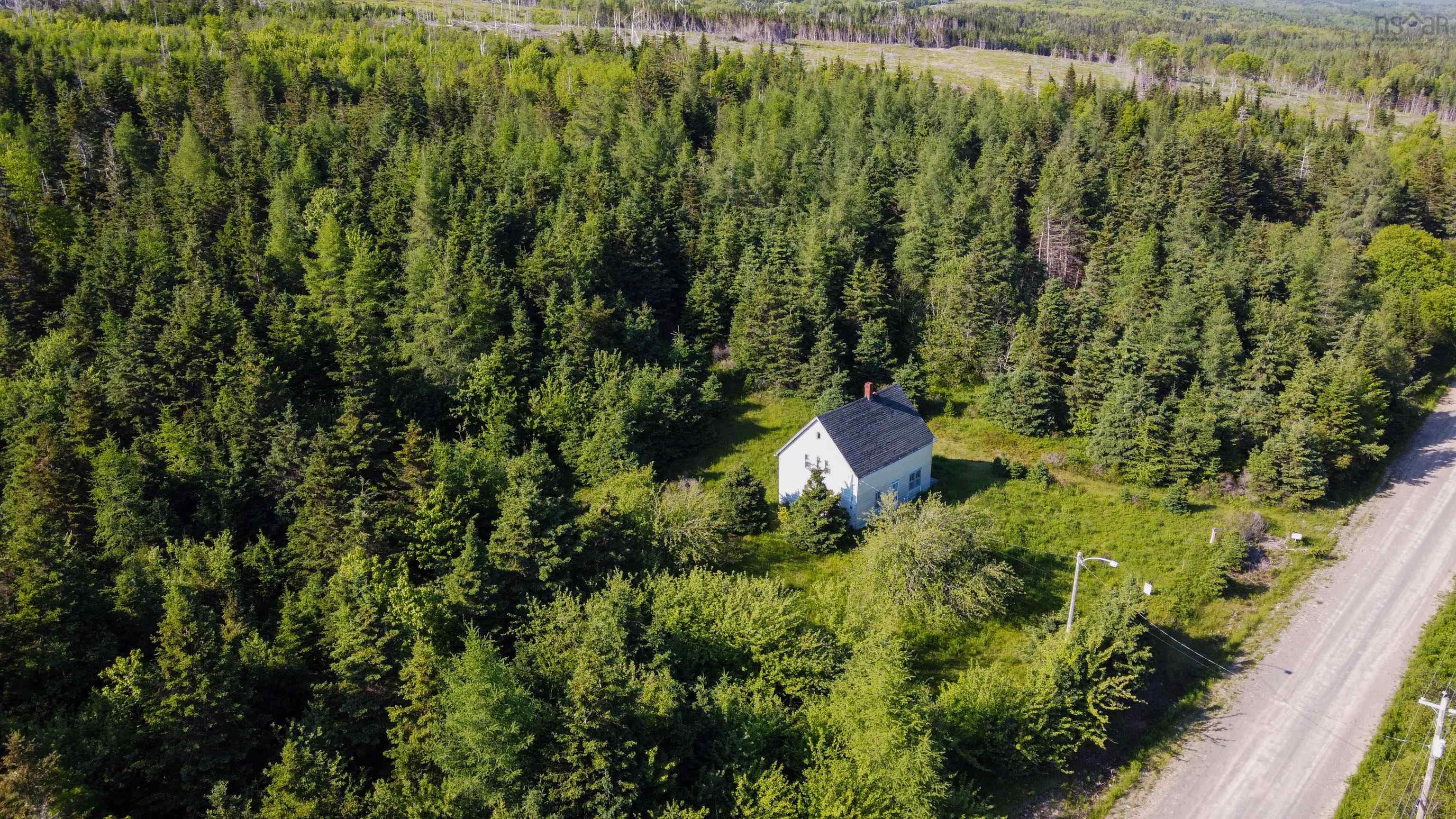 $299,900.00: 824 Salem Road, Enon