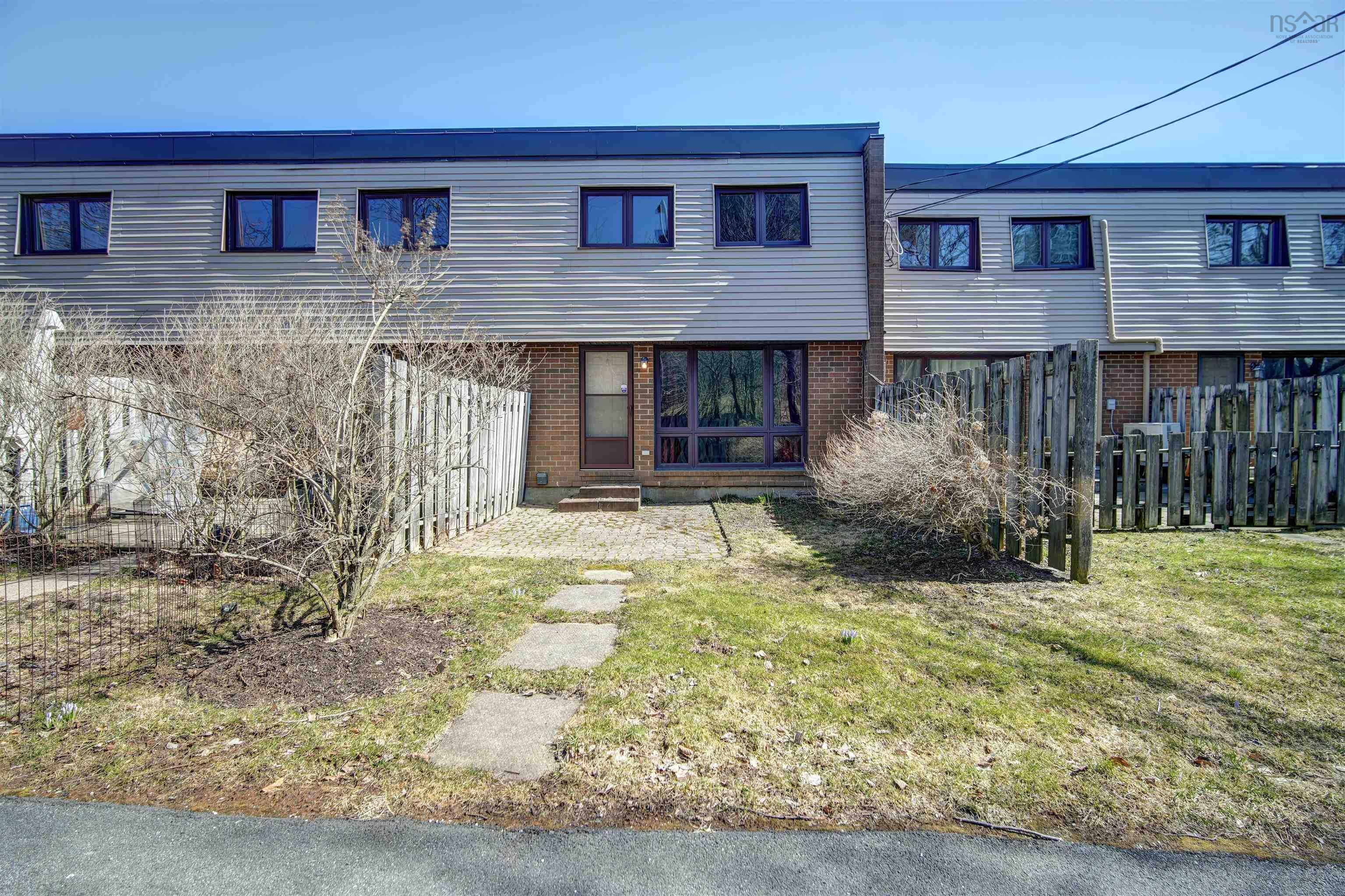 $379,900.00: 112 Forestside Crescent, Halifax