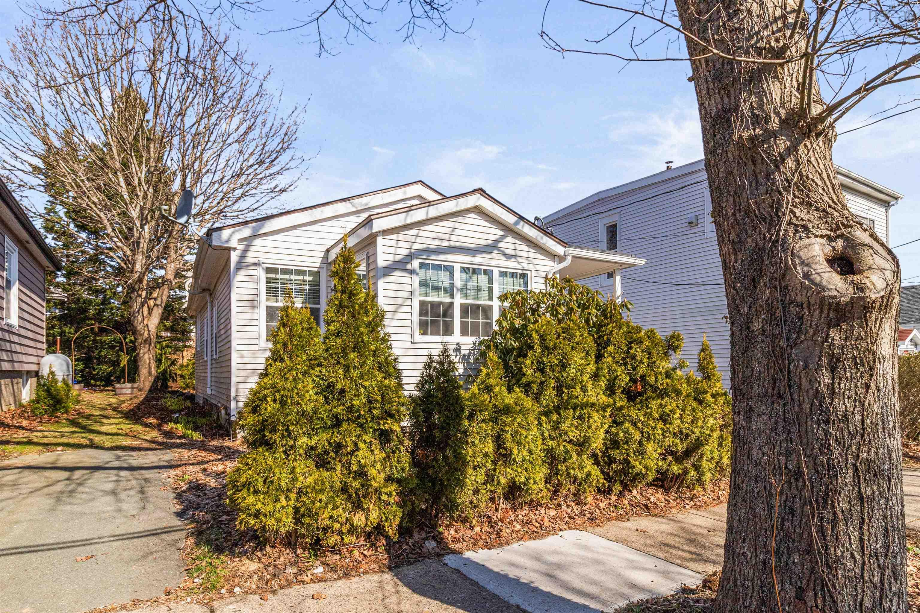 5873 Merkel Street, Halifax, NS (MLS® 202508001)