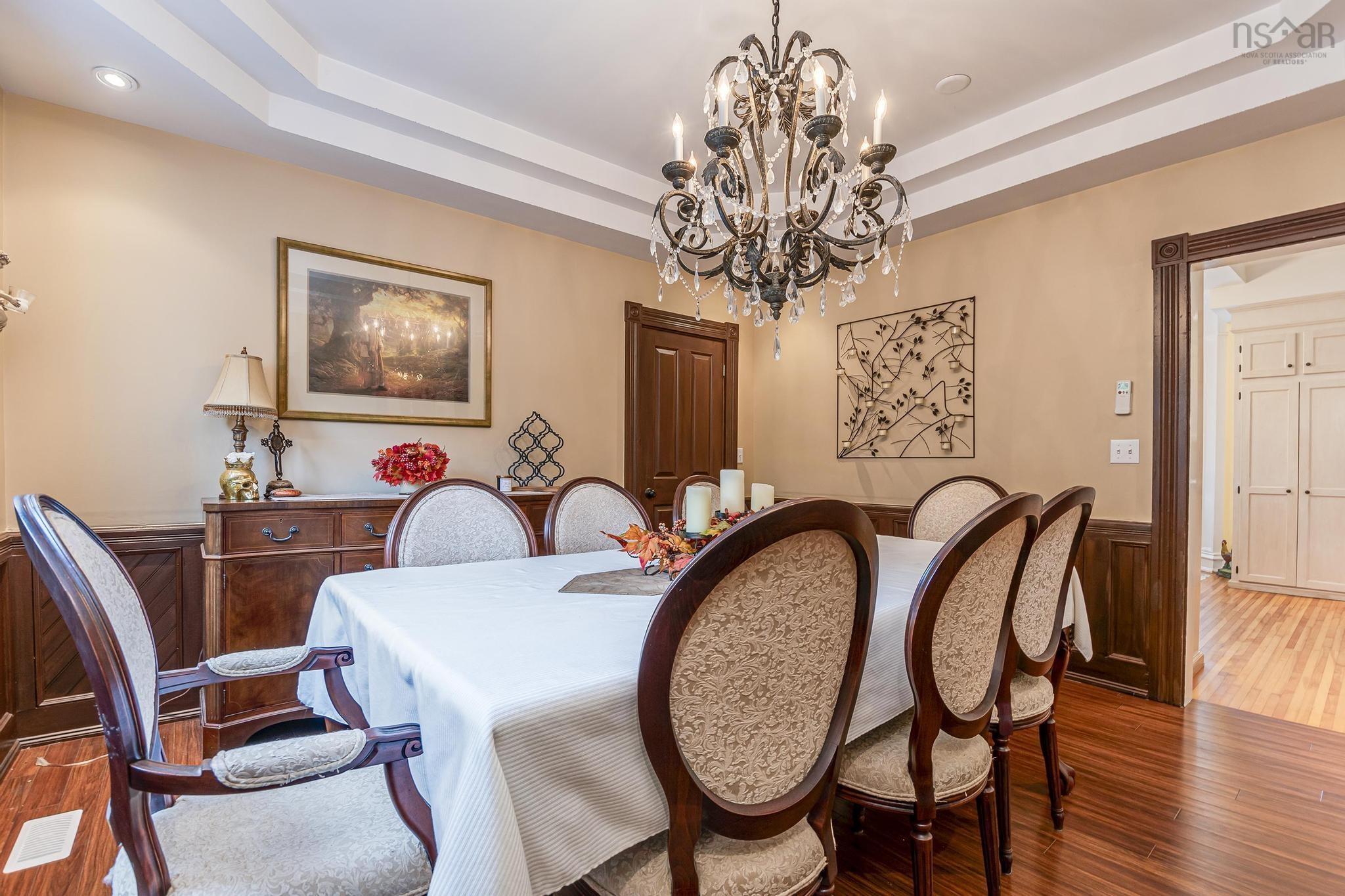 $1,049,000.00: 76 Montague Row, Digby