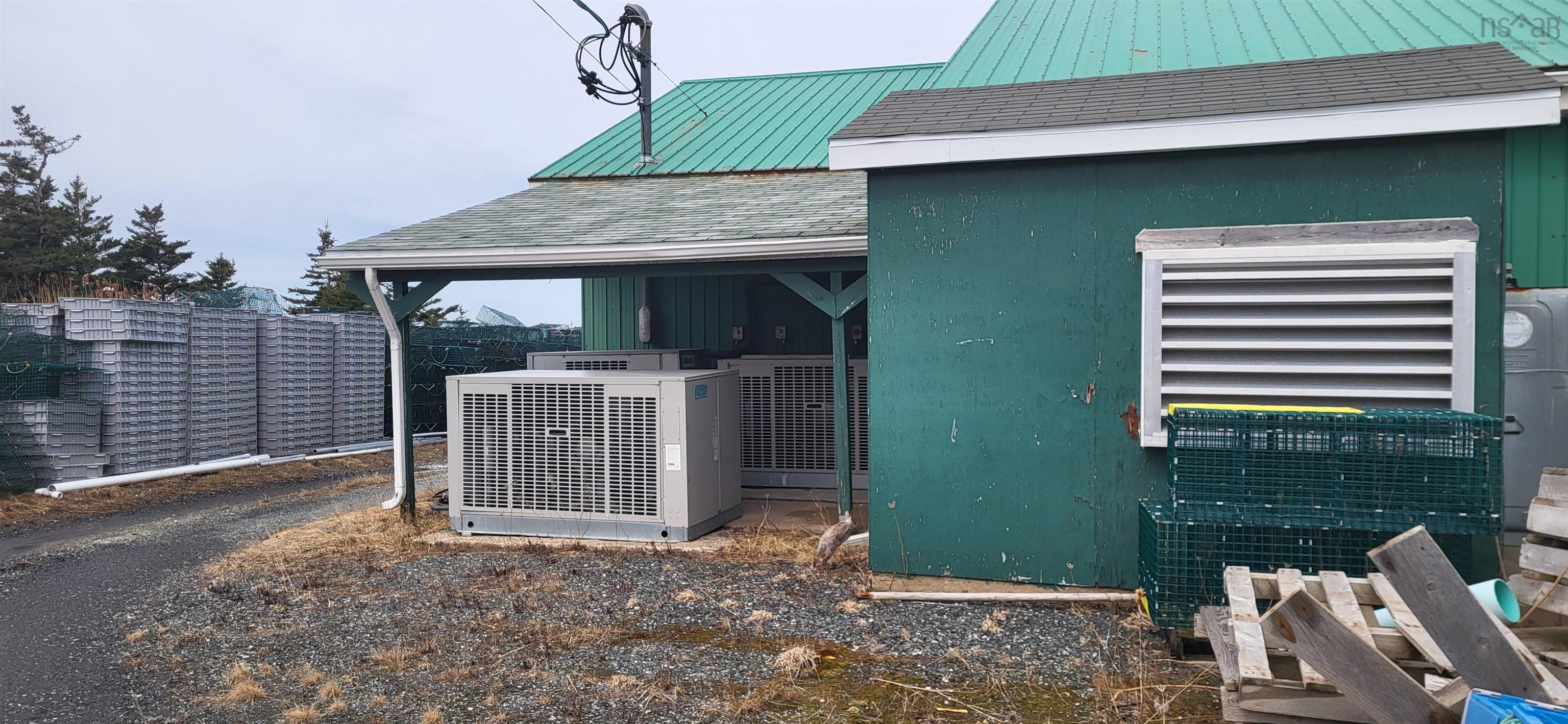 $600,000.00: 1 7861 Highway 1, Meteghan