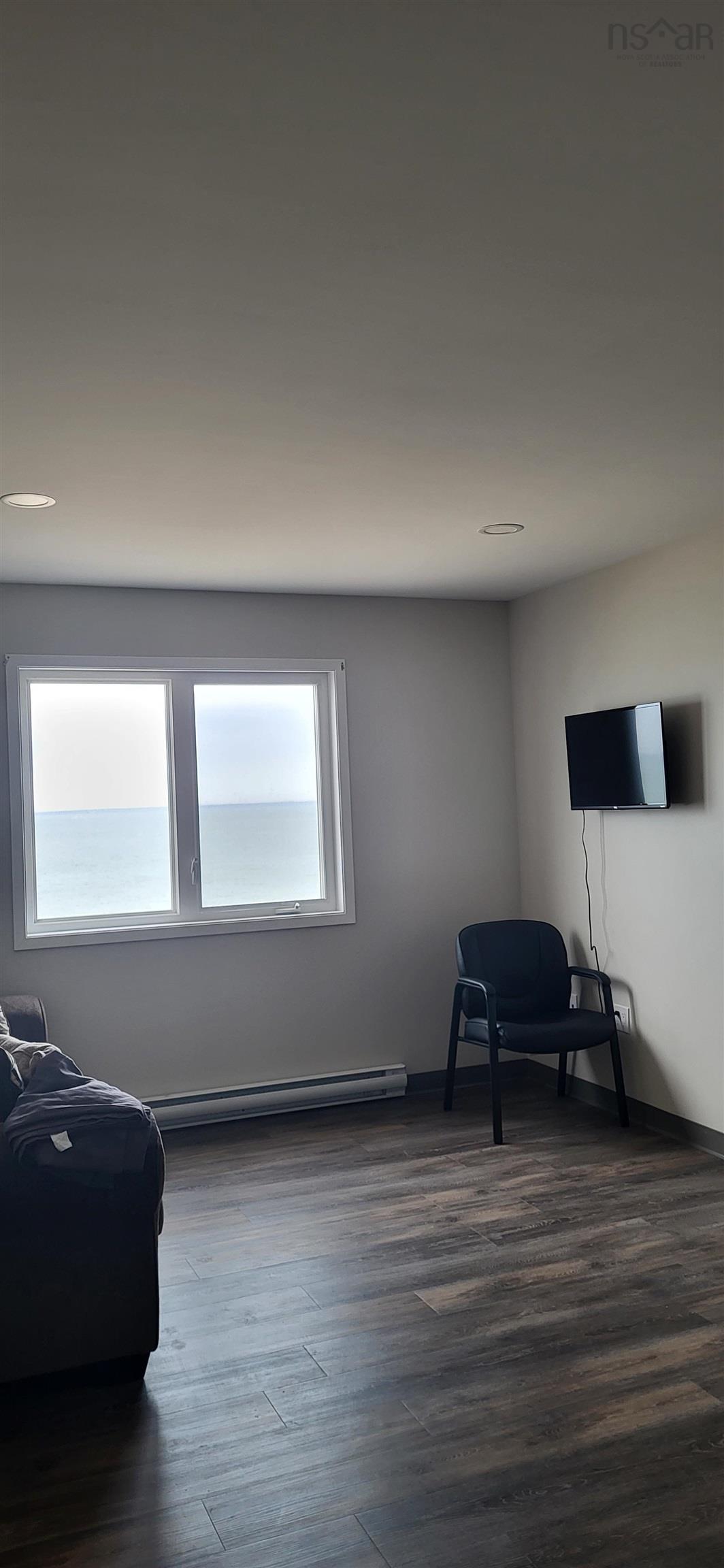 $600,000.00: 1 7861 Highway 1, Meteghan