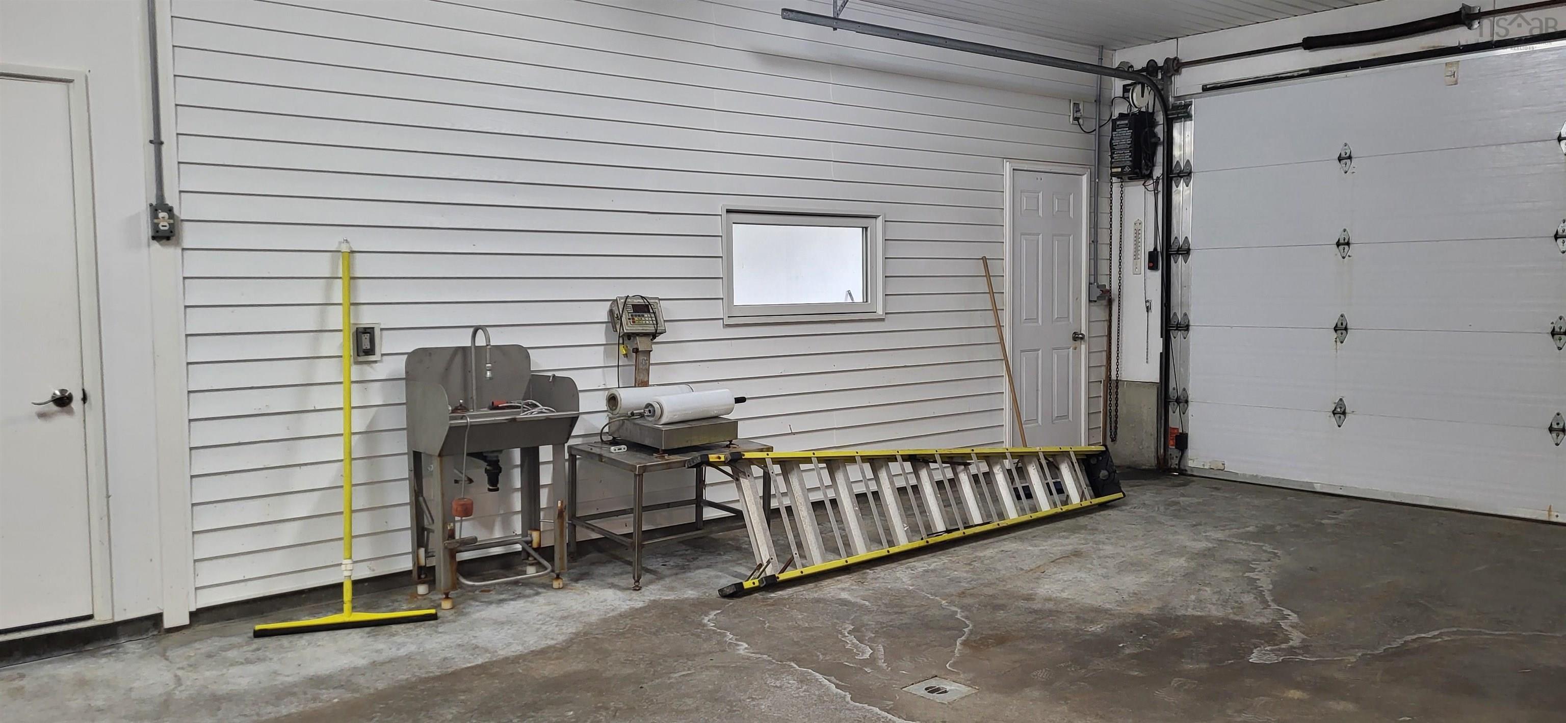 $600,000.00: 1 7861 Highway 1, Meteghan