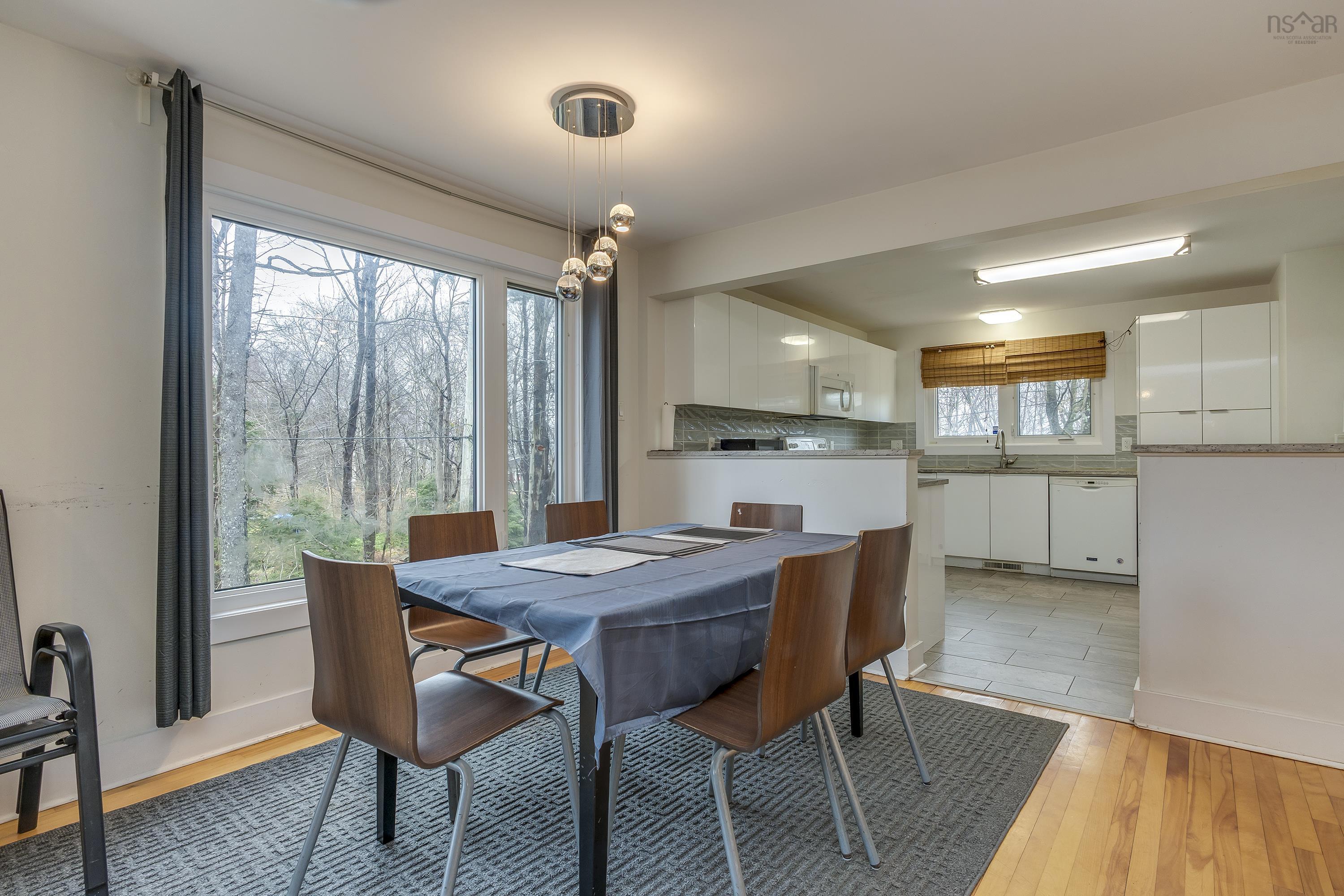 33 Southill Drive 
