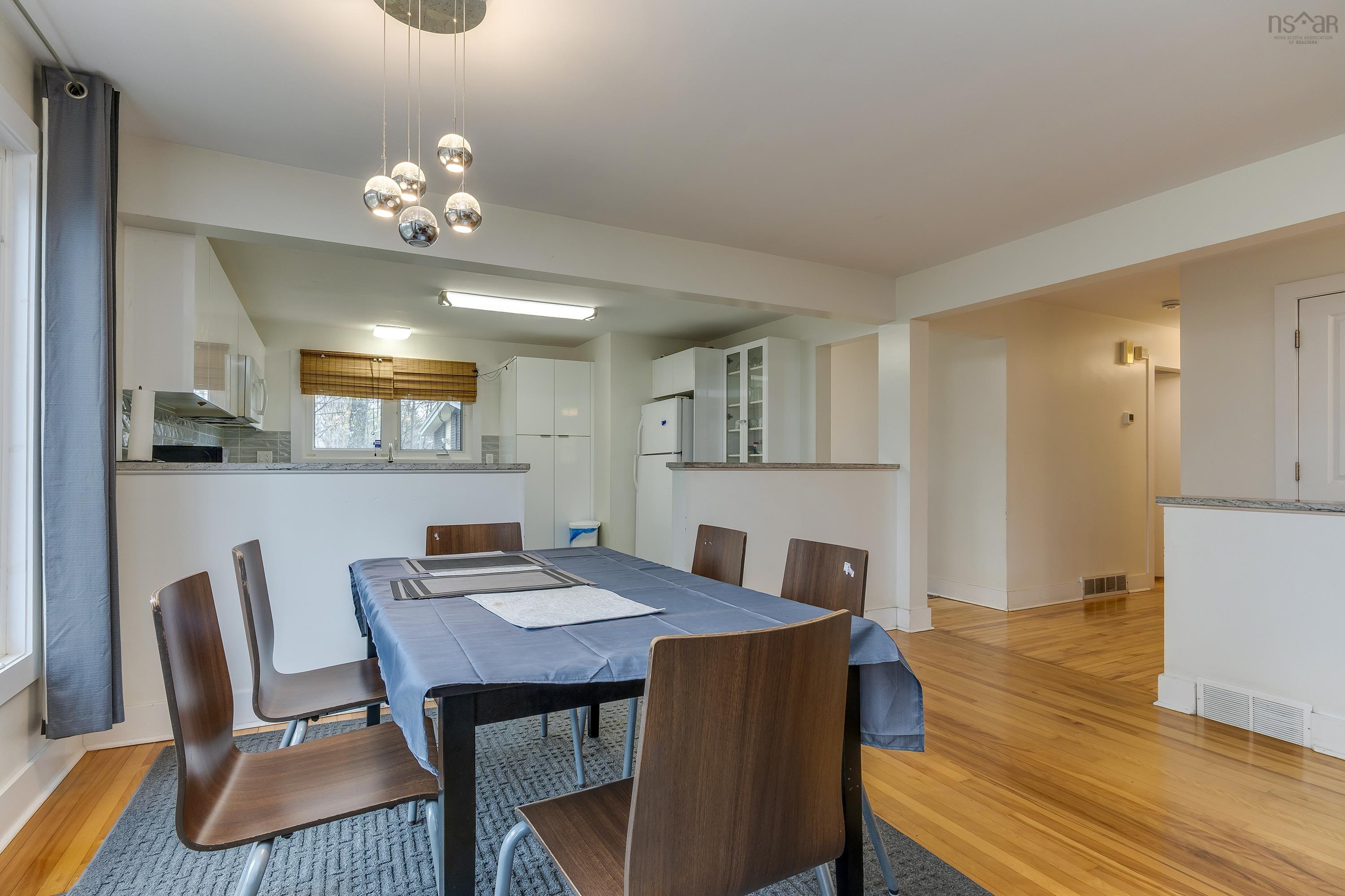 33 Southill Drive 