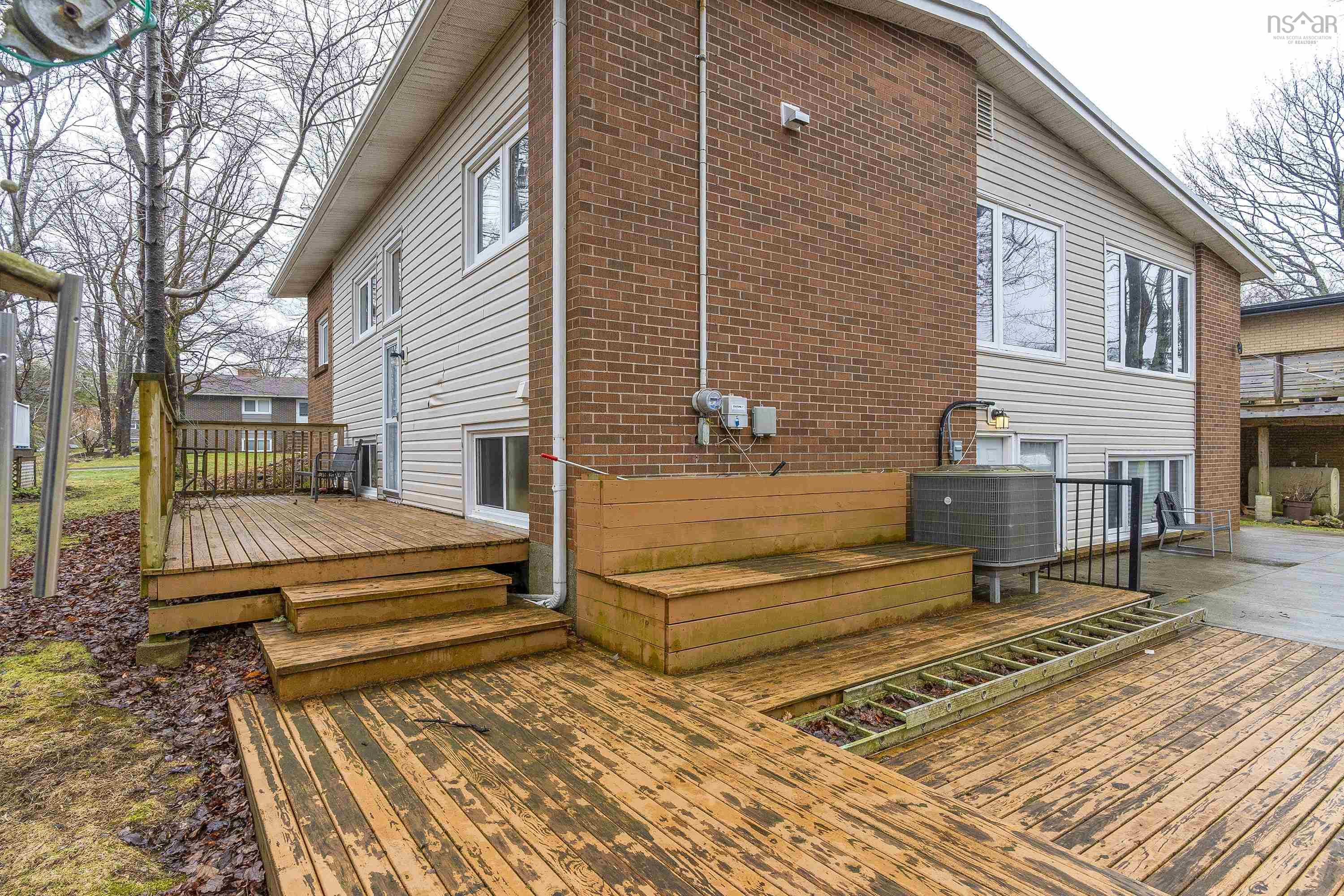 33 Southill Drive 