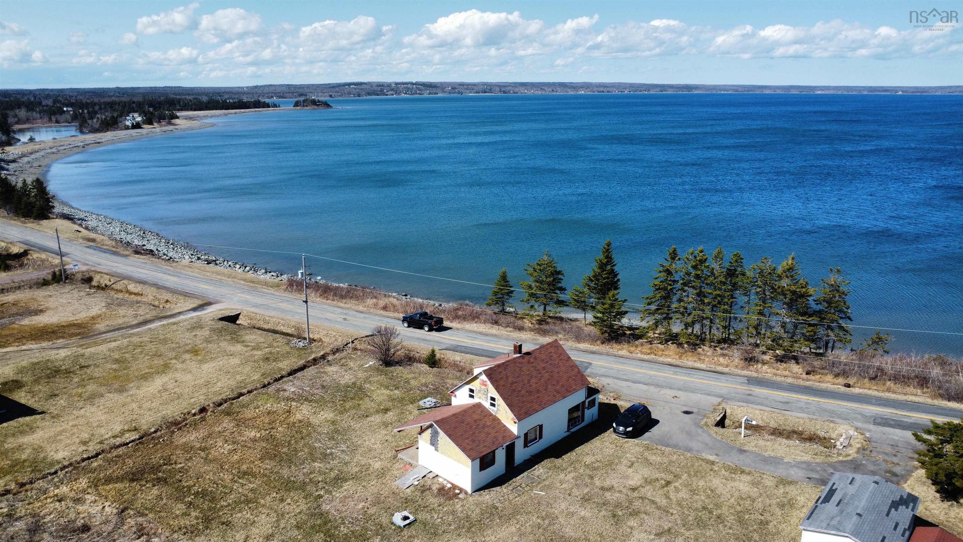 $165,000.00: 934 Mira Bay Drive, Catalone Gut