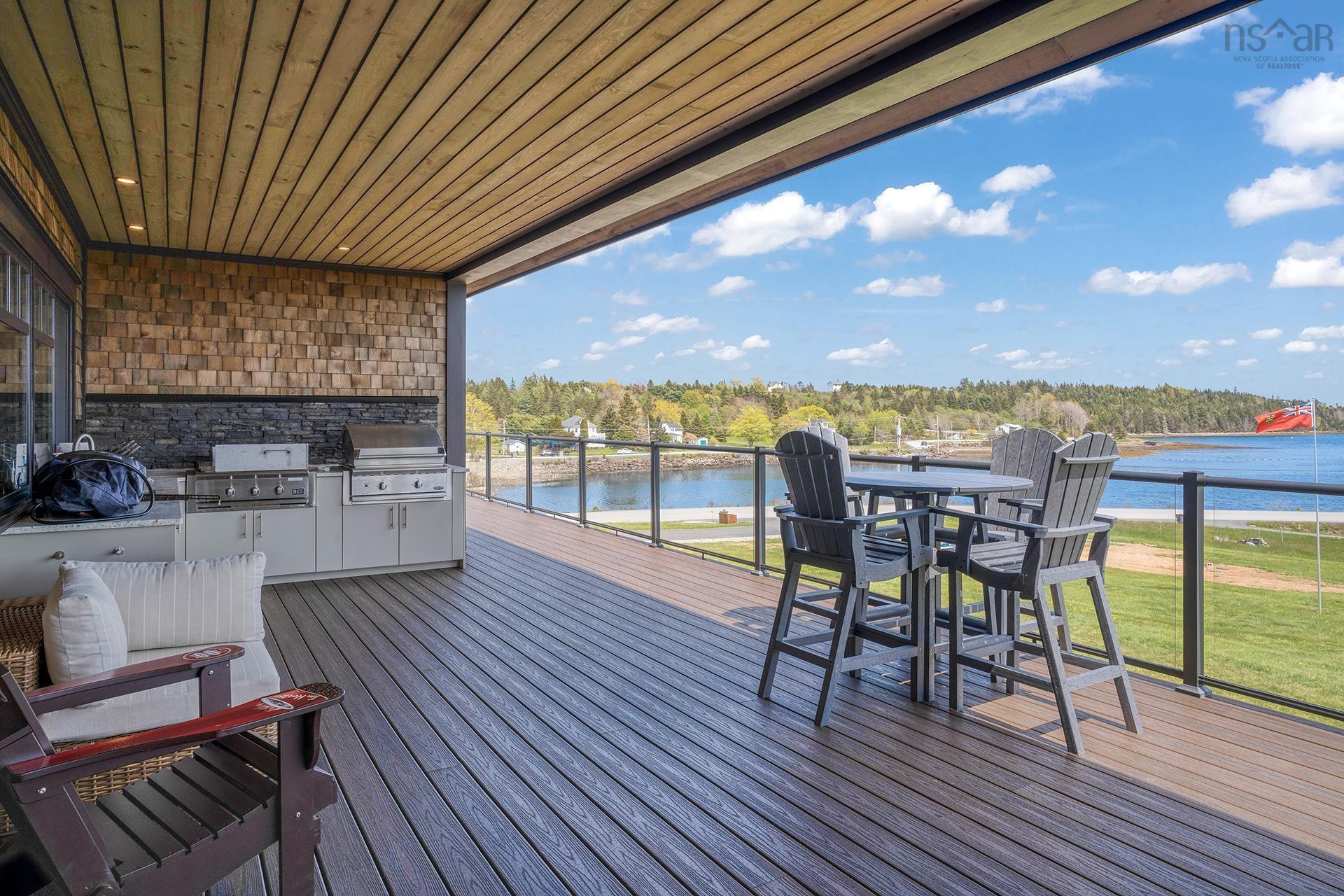 $2,850,000.00: 580 Masons Beach Road, First South