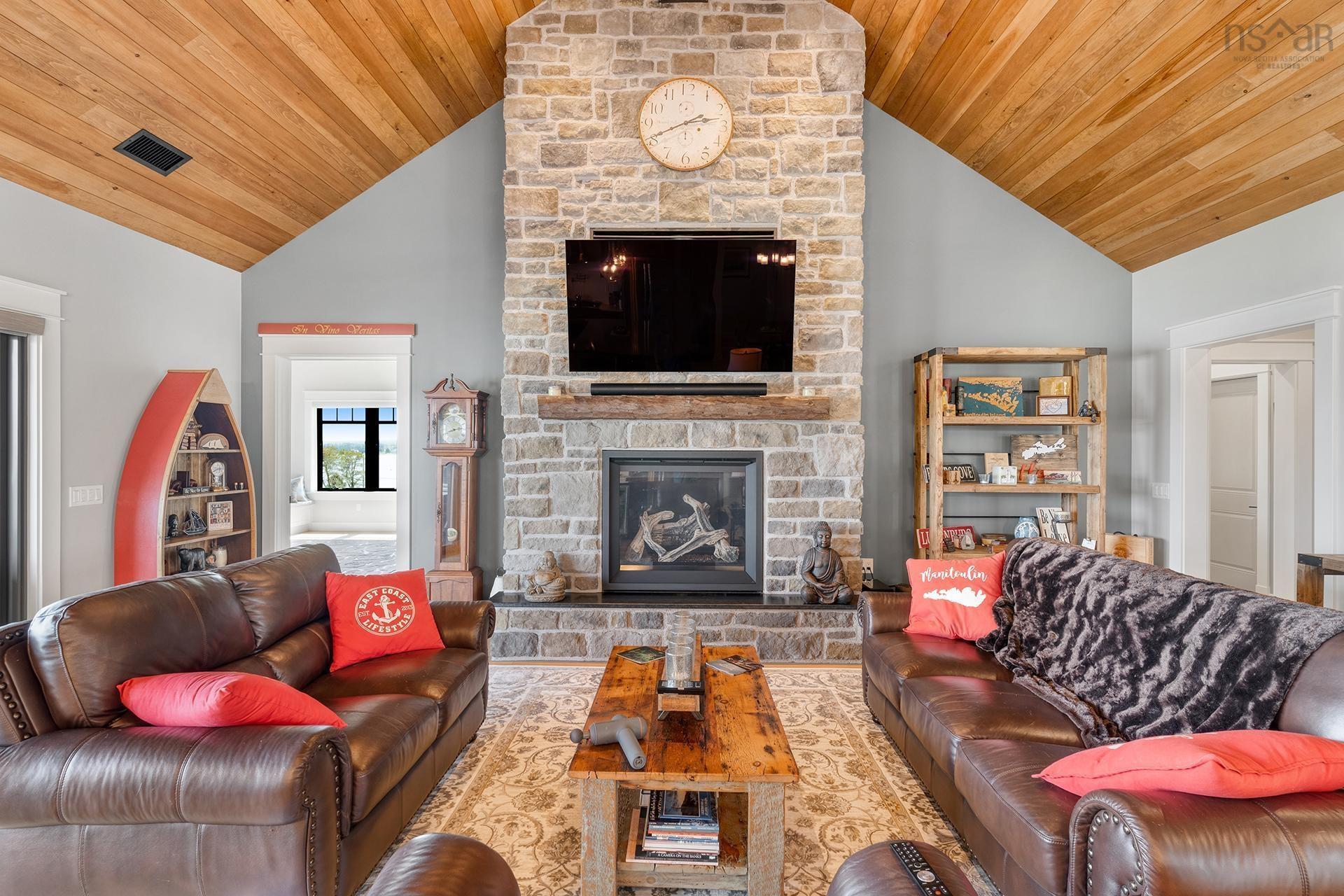 $2,850,000.00: 580 Masons Beach Road, First South