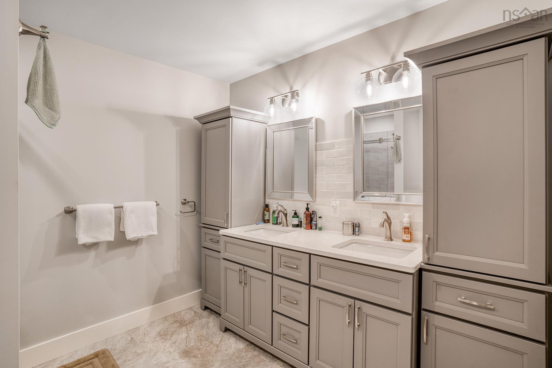 $2,850,000.00: 580 Masons Beach Road, First South