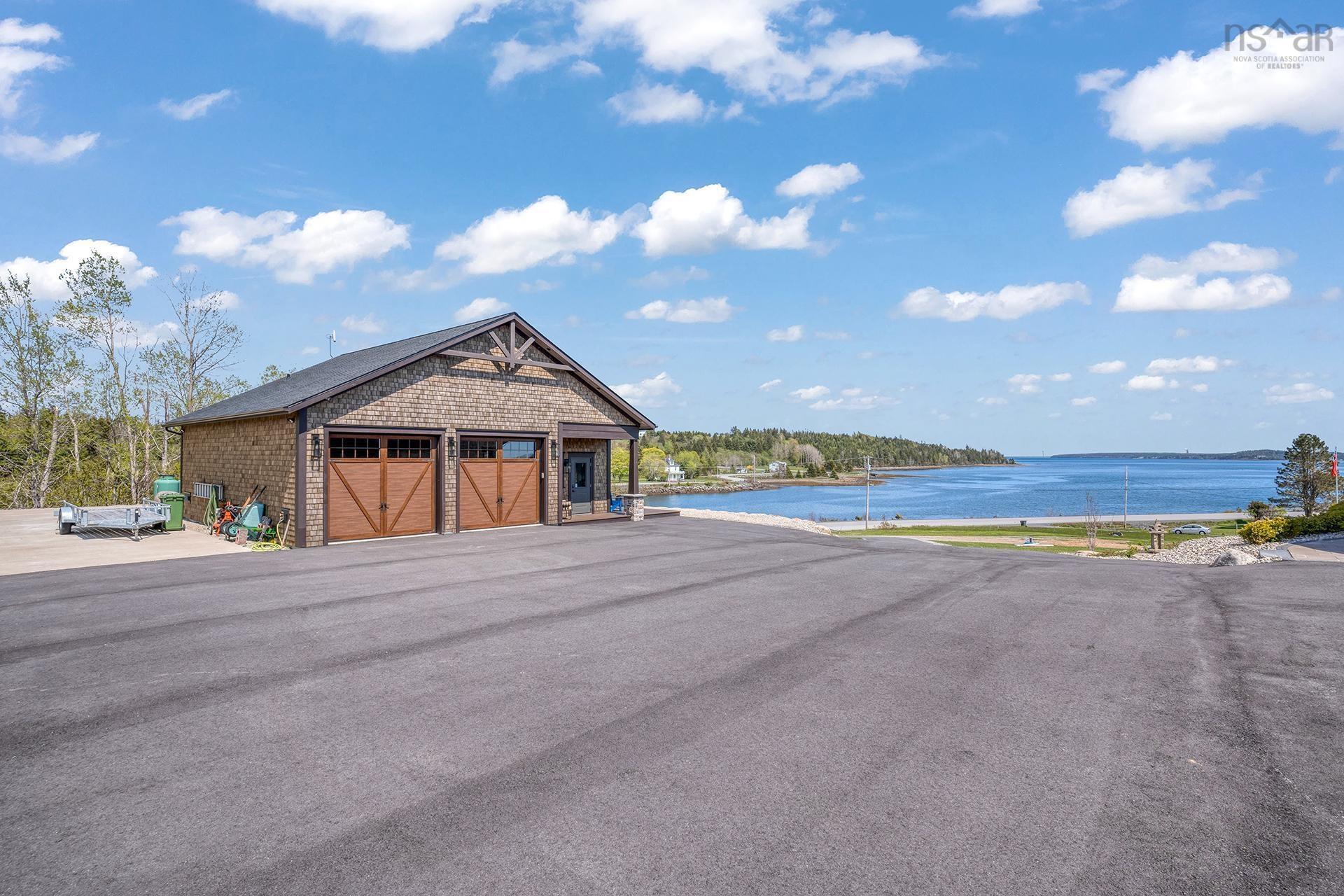 $2,850,000.00: 580 Masons Beach Road, First South