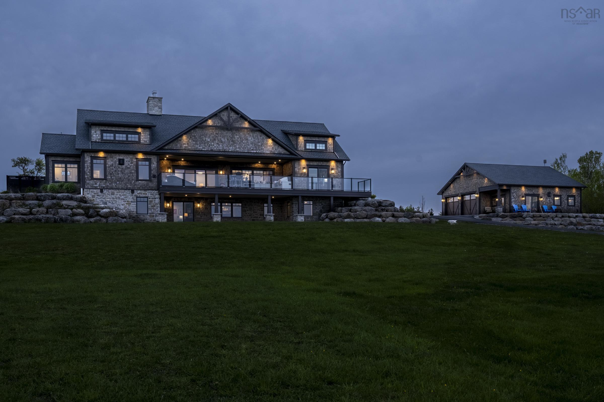 $2,850,000.00: 580 Masons Beach Road, First South