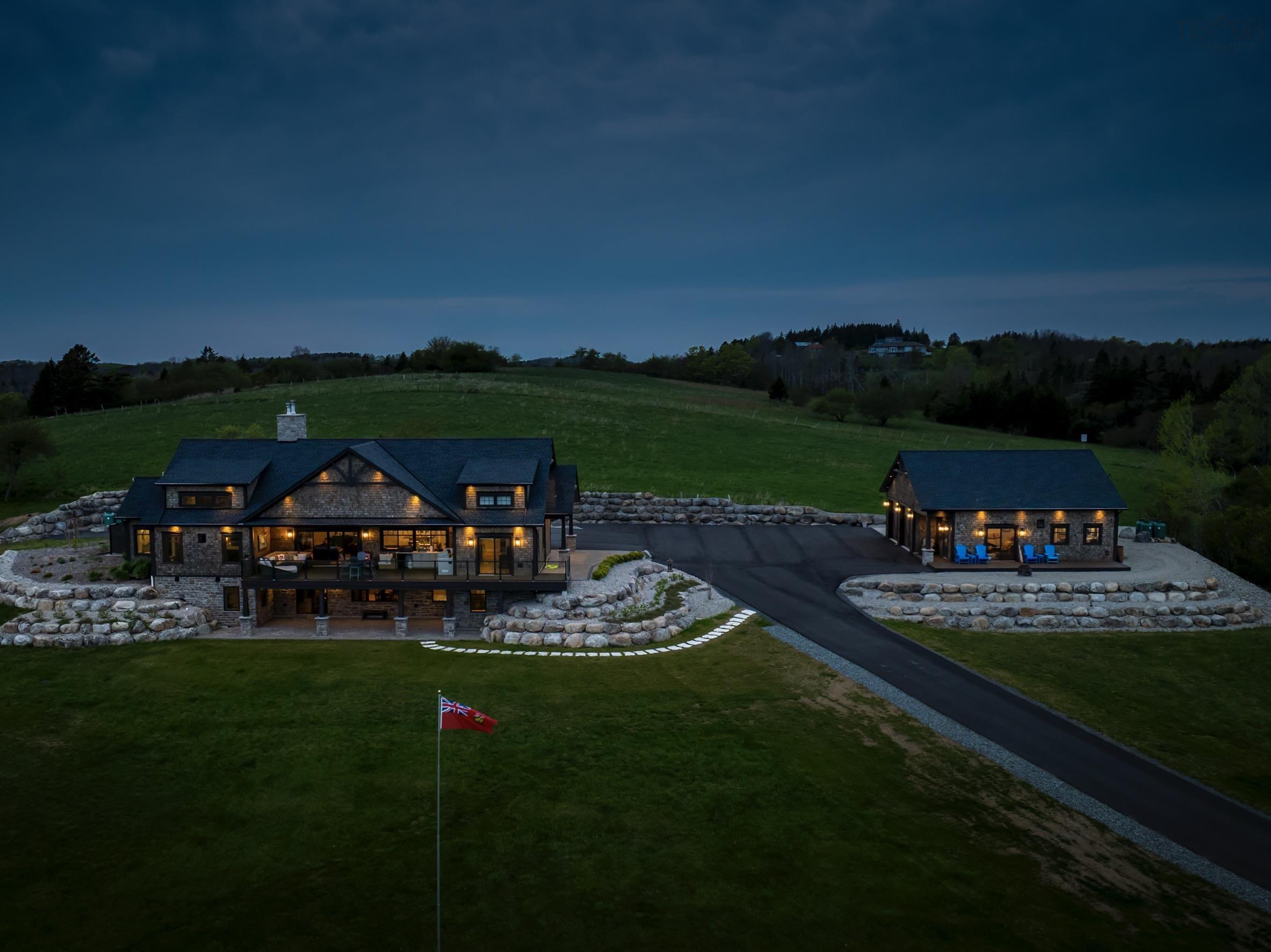 $2,850,000.00: 580 Masons Beach Road, First South