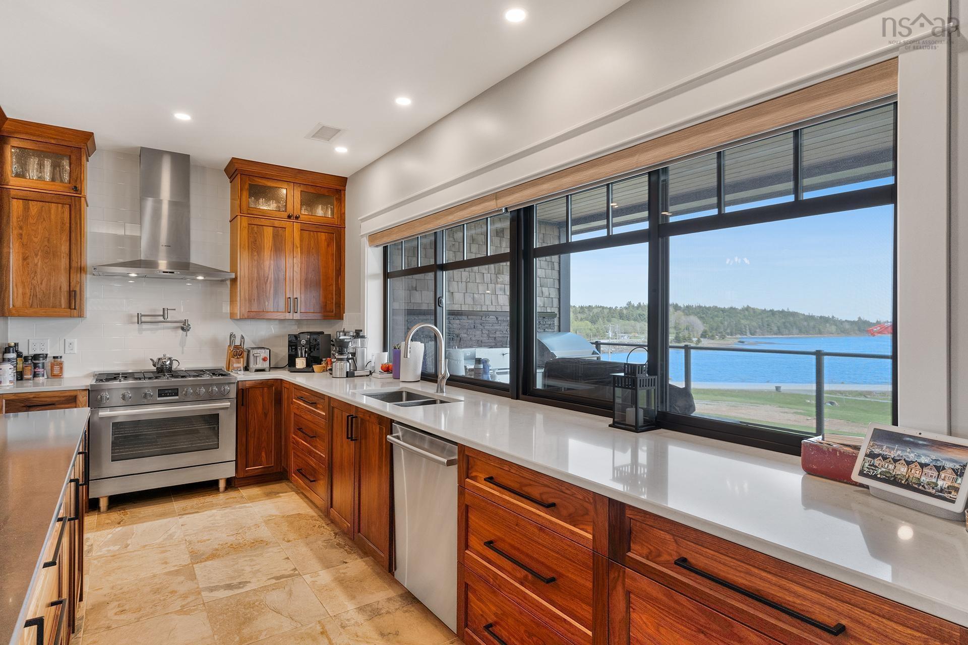 $2,850,000.00: 580 Masons Beach Road, First South