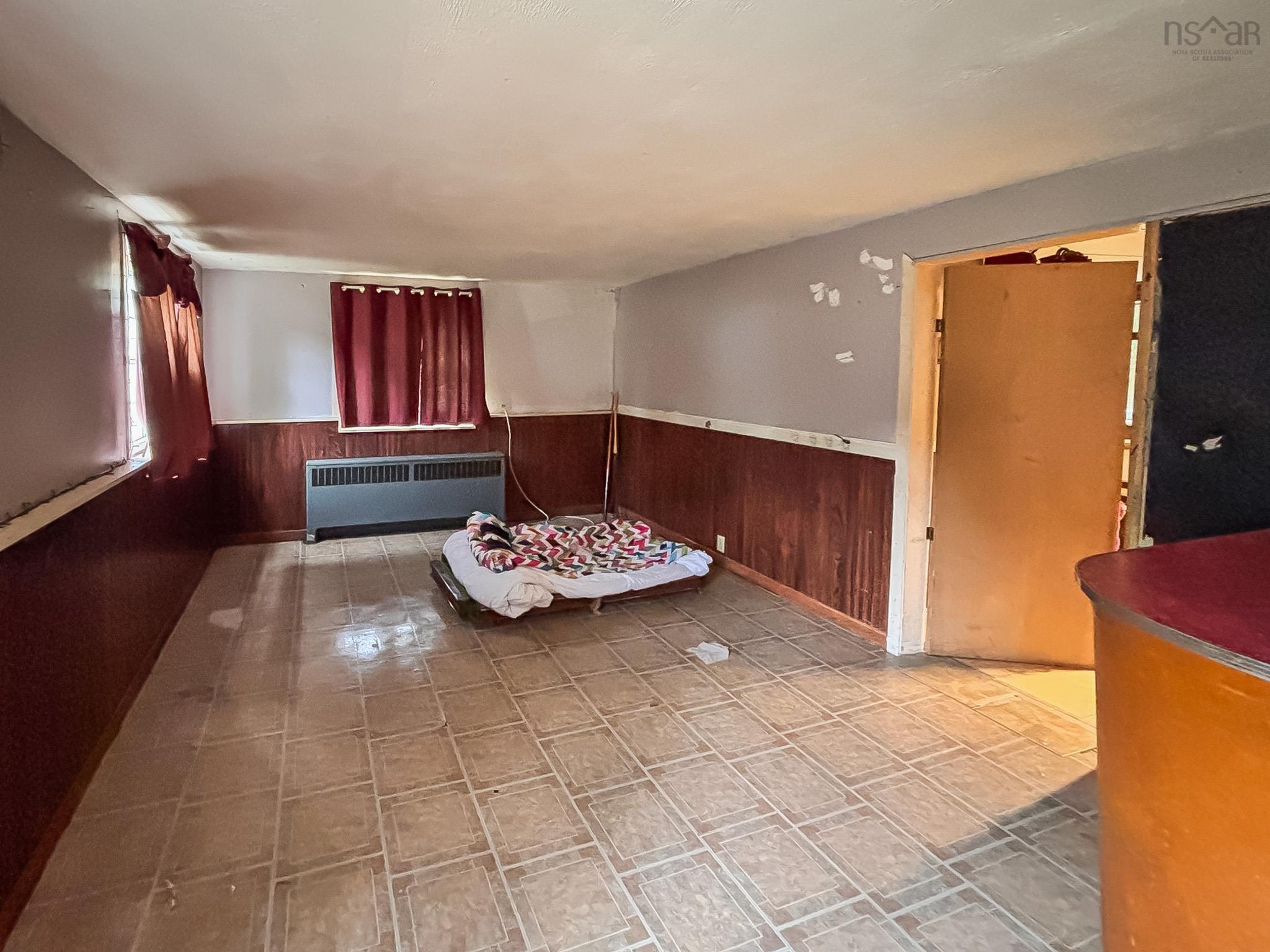 $274,500.00: 93 Parkdale Avenue, Bridgewater