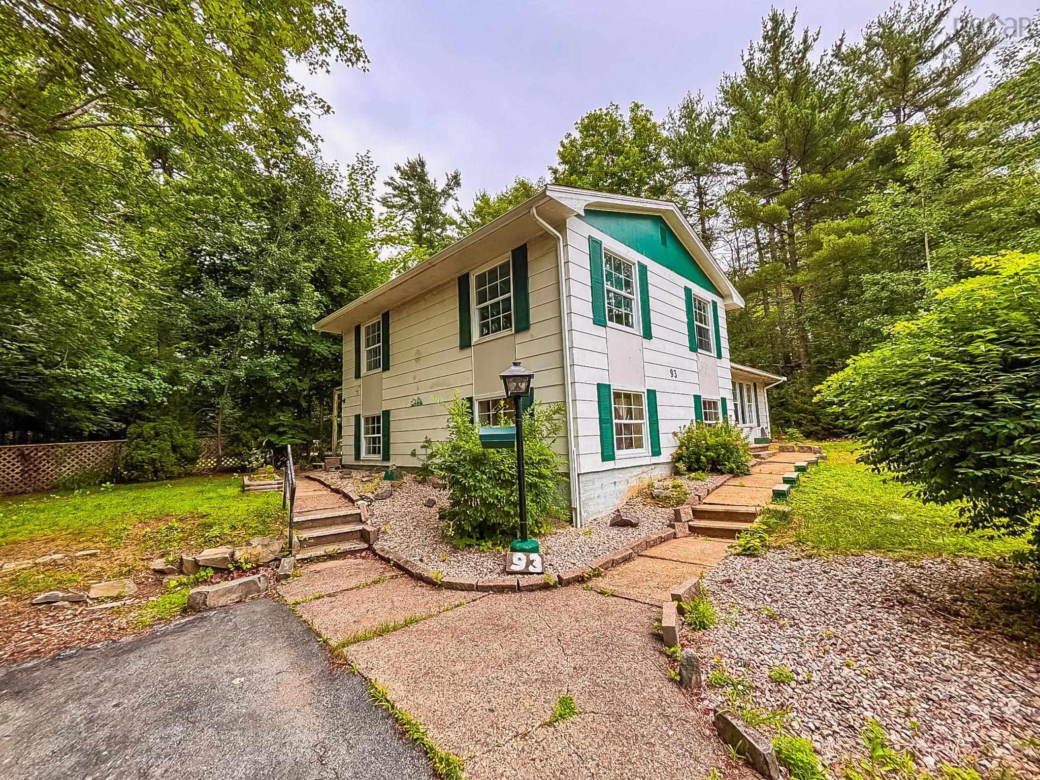 $274,500.00: 93 Parkdale Avenue, Bridgewater