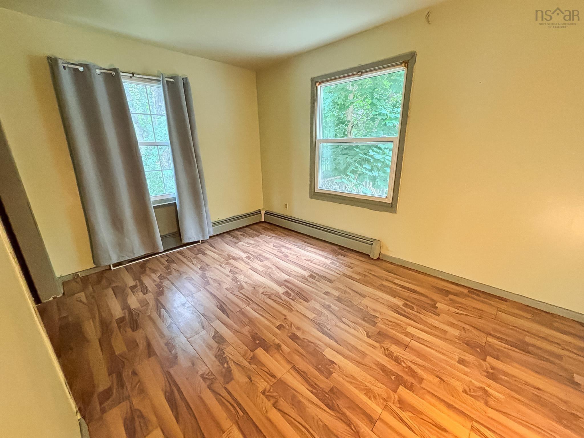 $274,500.00: 93 Parkdale Avenue, Bridgewater