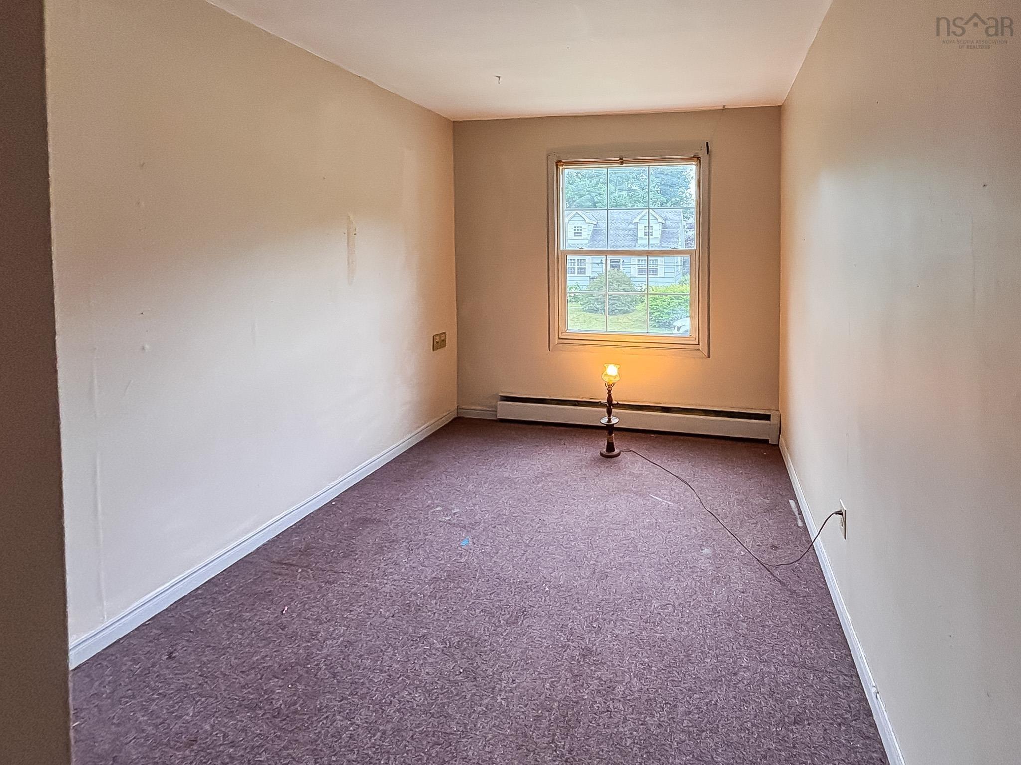 $274,500.00: 93 Parkdale Avenue, Bridgewater