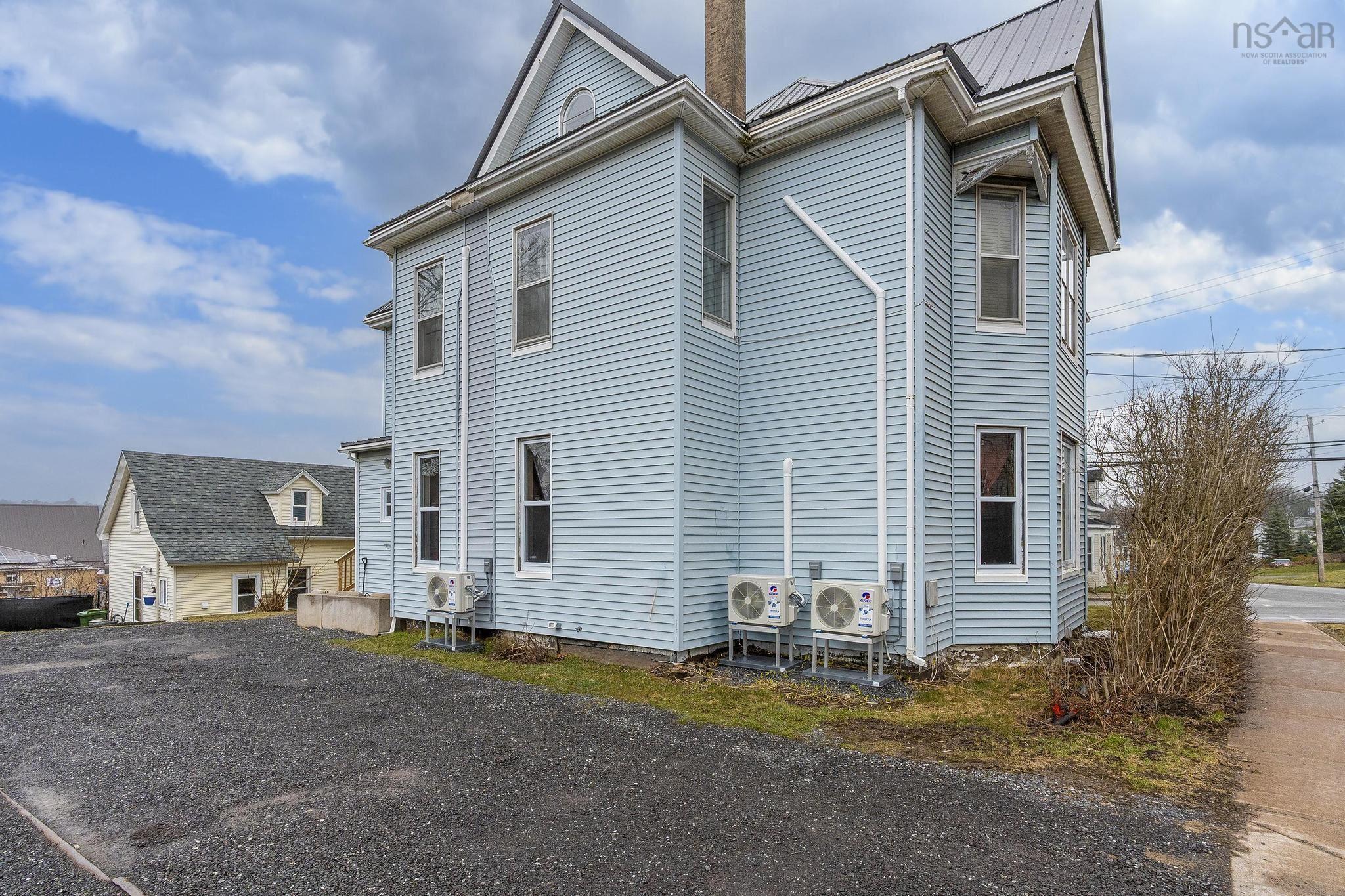 $360,000.00: 233-235 Marsh Street, New Glasgow