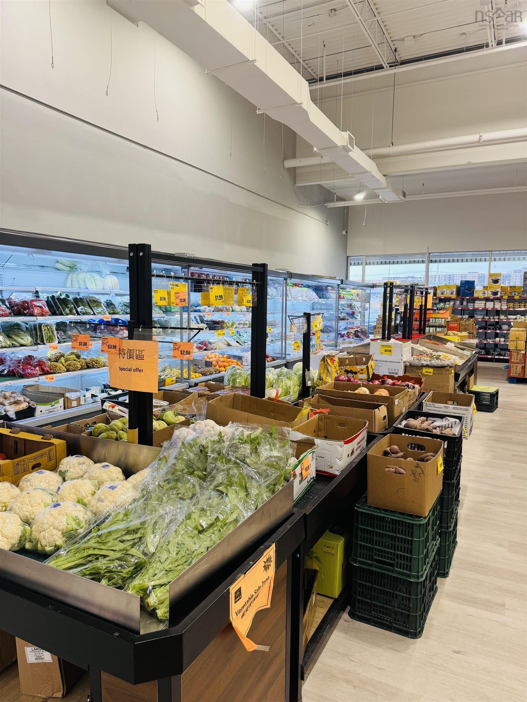 $599,000.00: 15-16 201 Chain Lake Drive, Halifax