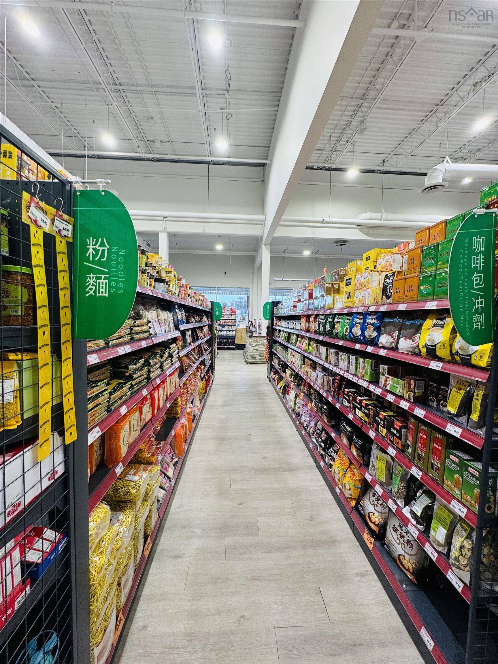 $599,000.00: 15-16 201 Chain Lake Drive, Halifax