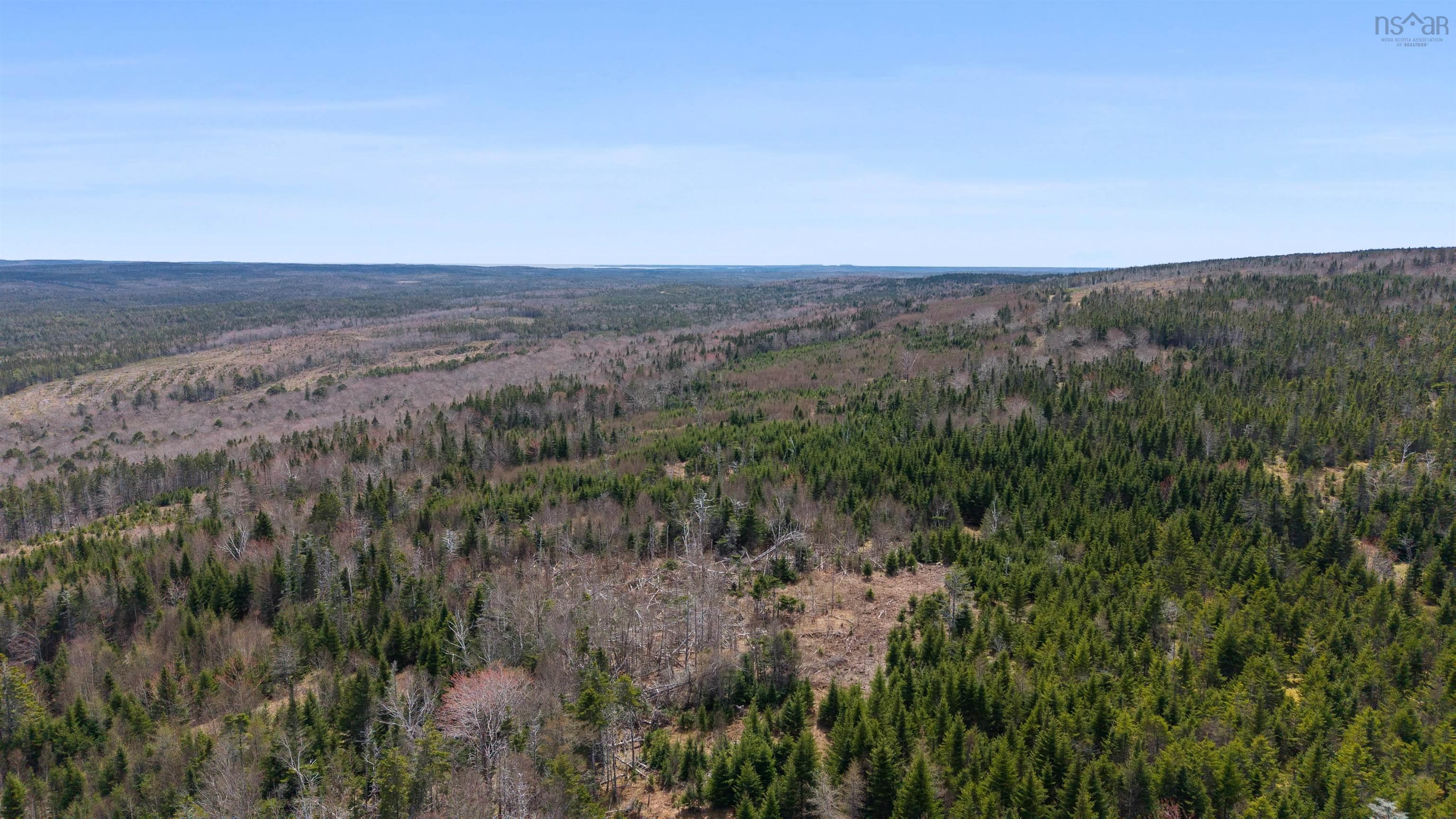 $1,490,000.00: 6260 West Bay Road, Roberta