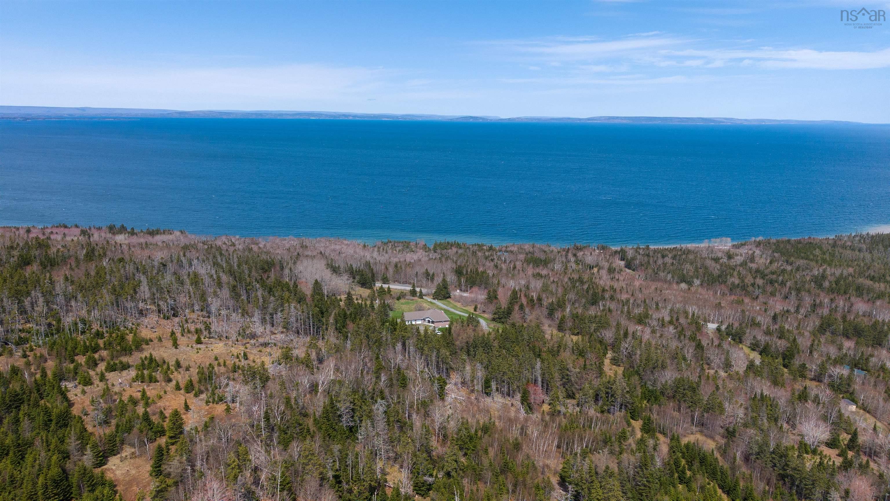 $1,490,000.00: 6260 West Bay Road, Roberta