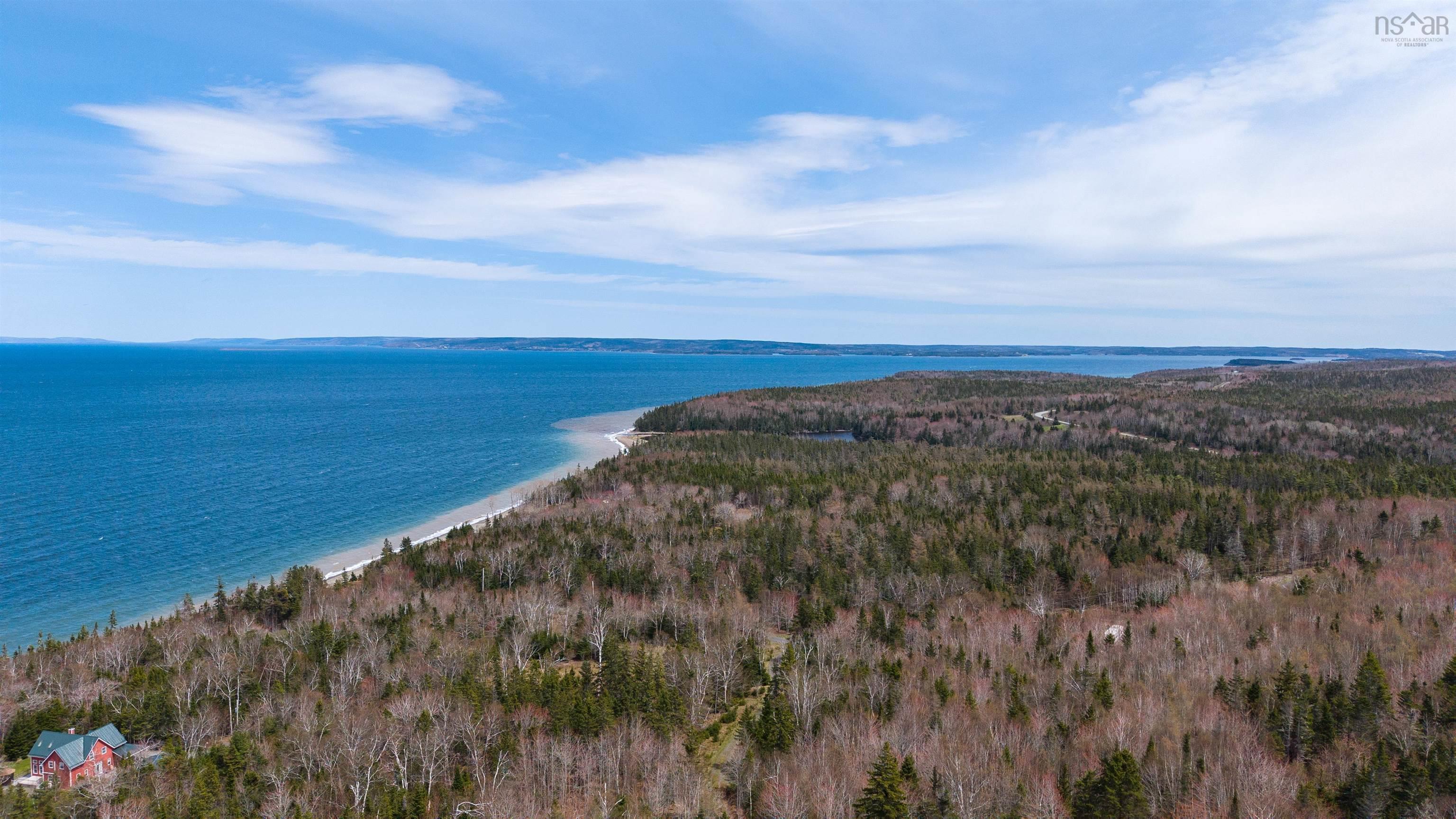 $1,490,000.00: 6260 West Bay Road, Roberta