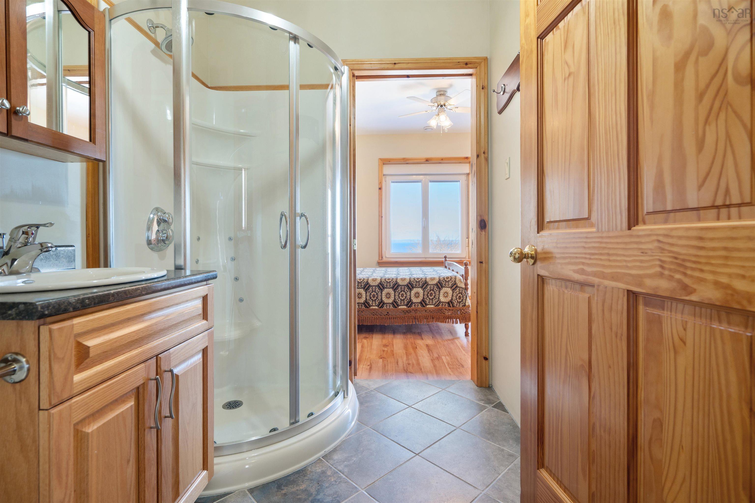 $1,490,000.00: 6260 West Bay Road, Roberta