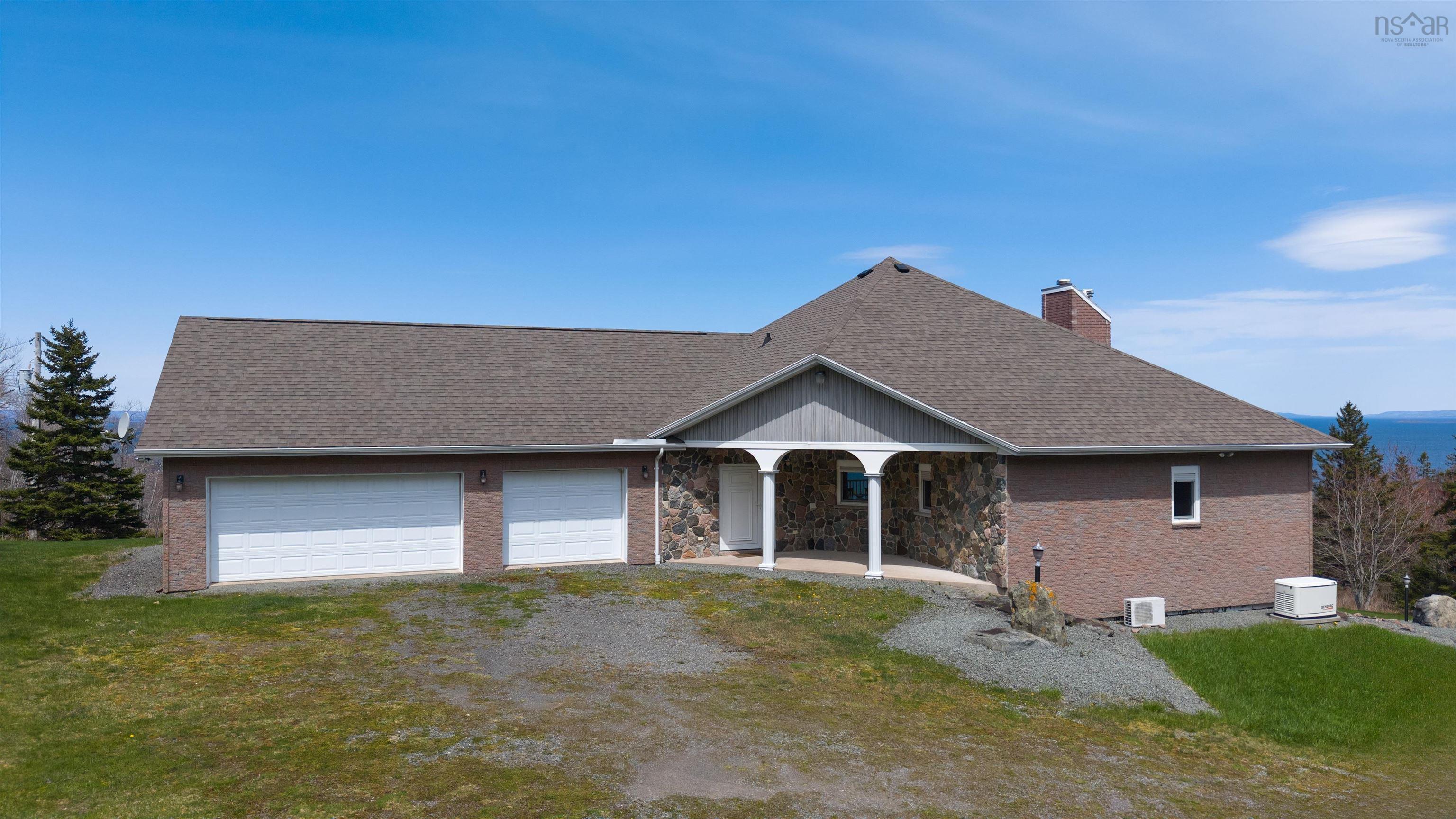 $1,490,000.00: 6260 West Bay Road, Roberta